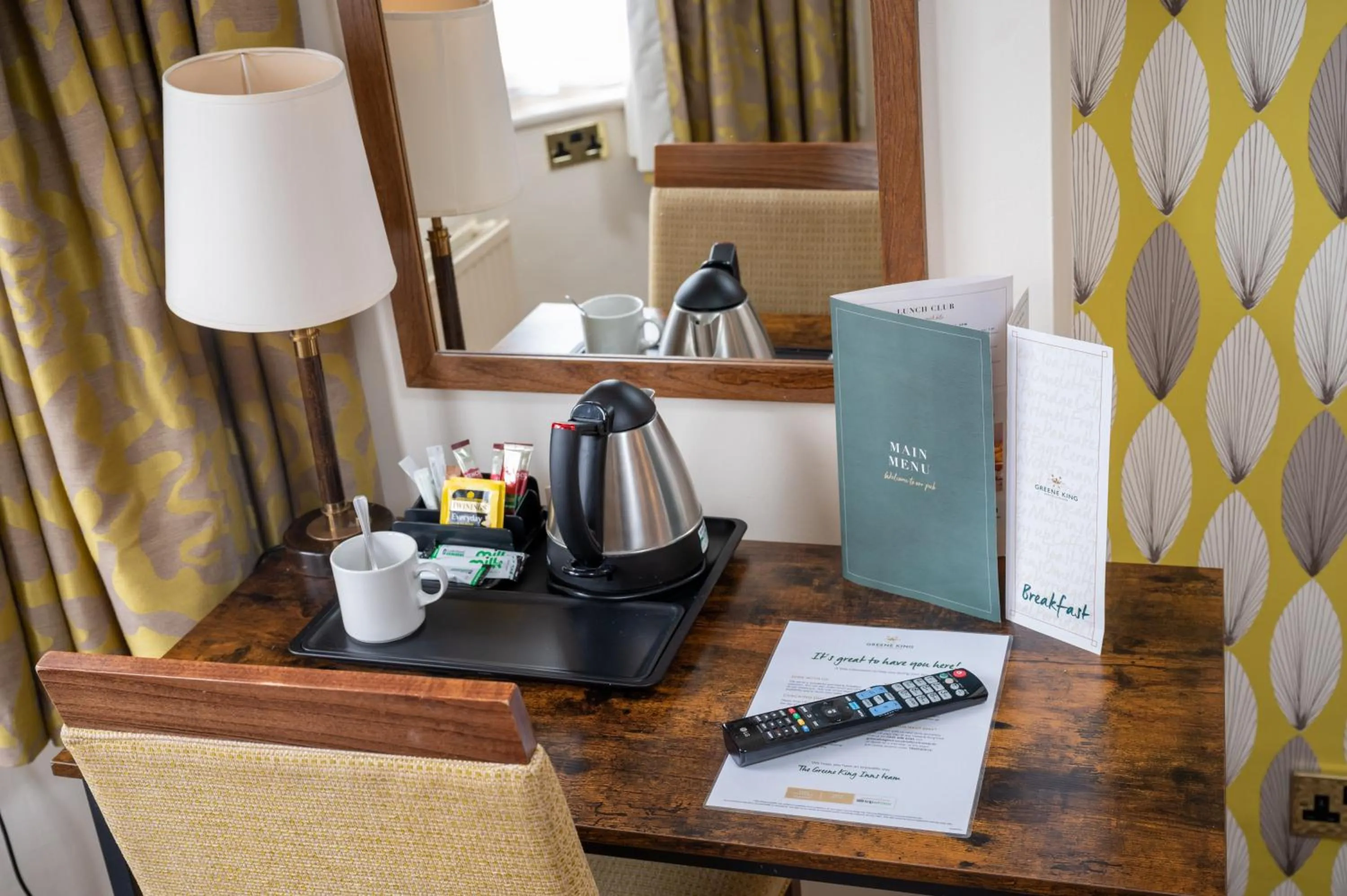 Coffee/tea facilities in Cross Hands Hotel by Greene King Inns