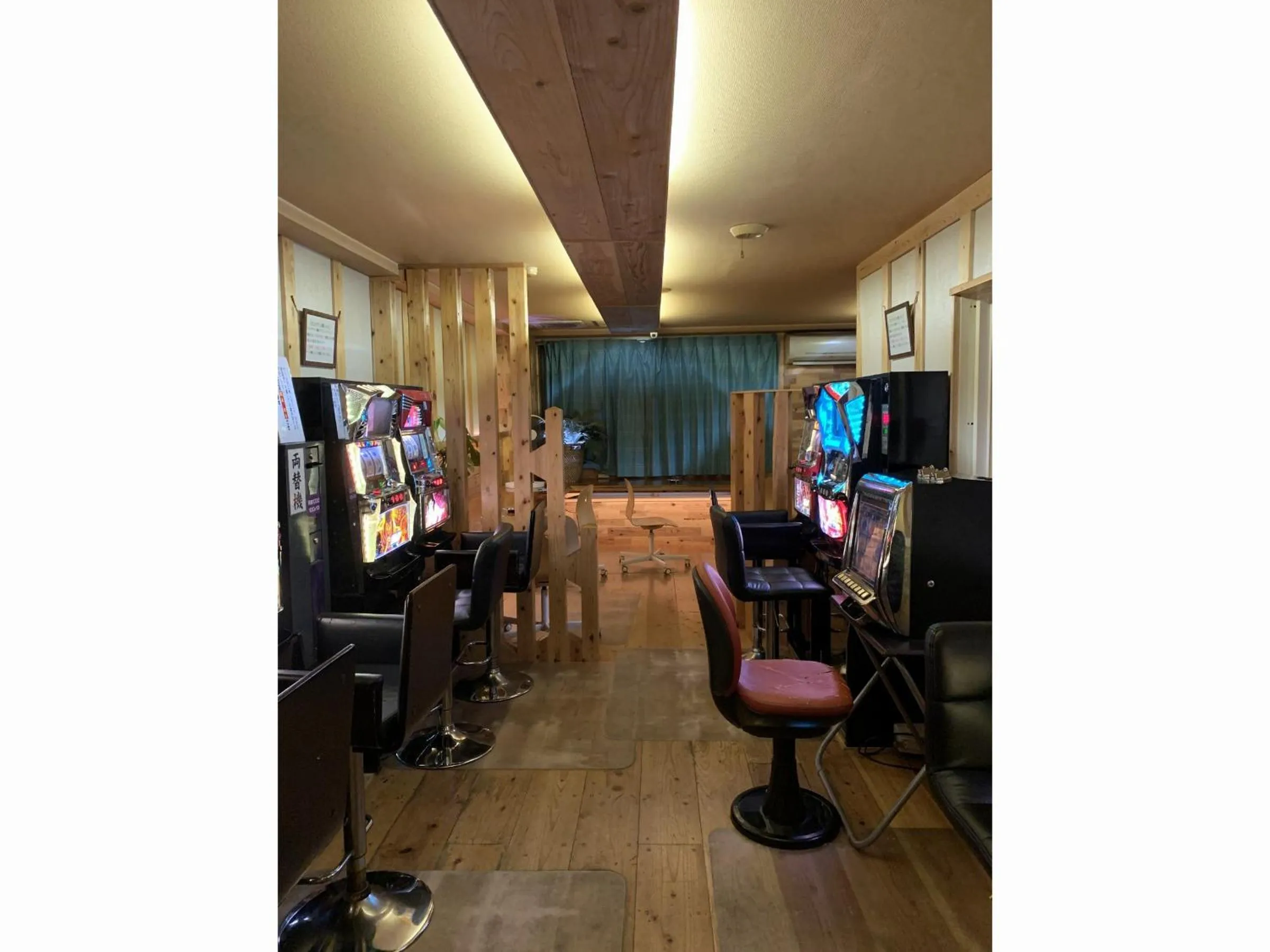 Game Room in Capsule Hotel 310