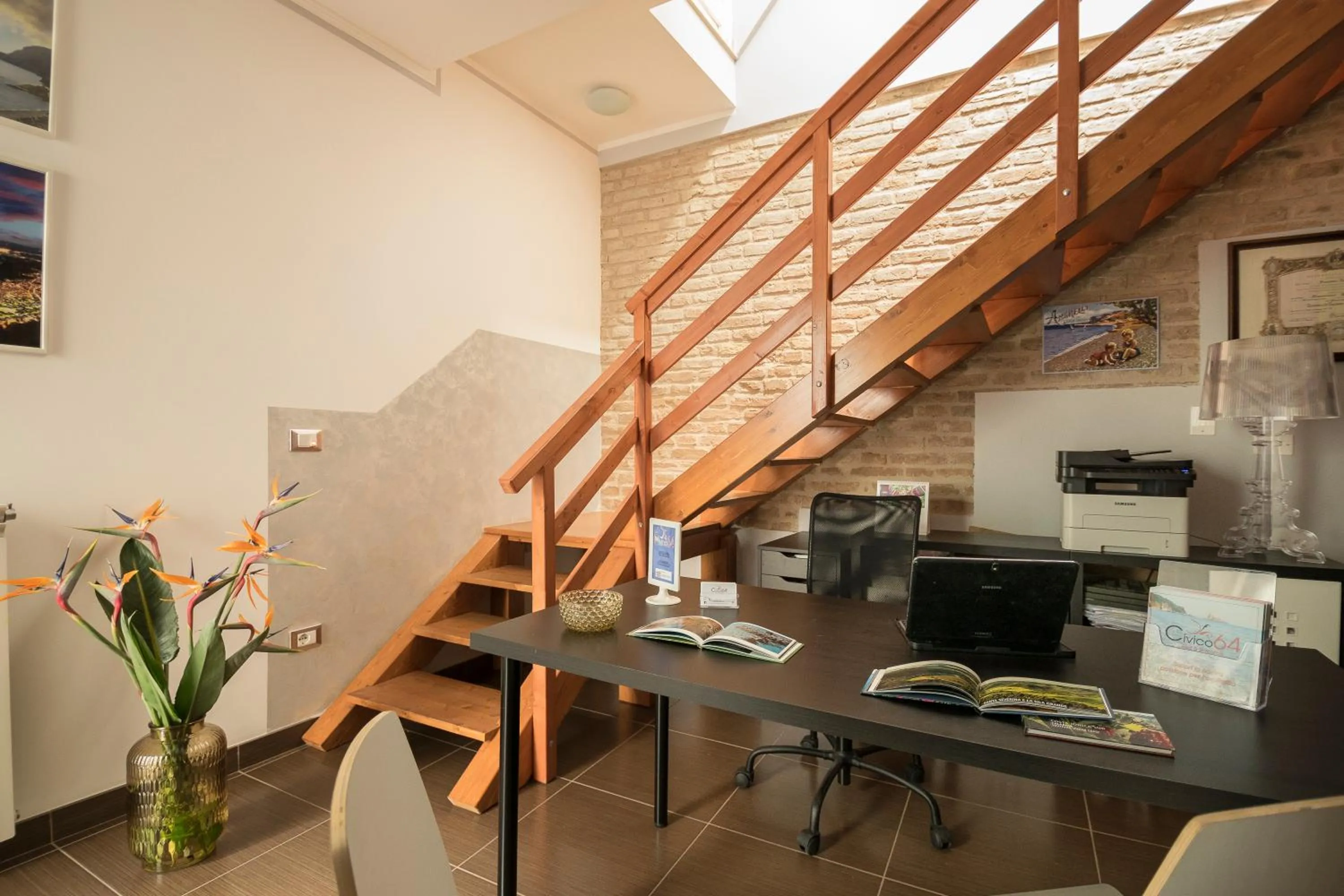 TV and multimedia in Civico 64 Bed & Breakfast in mansarda