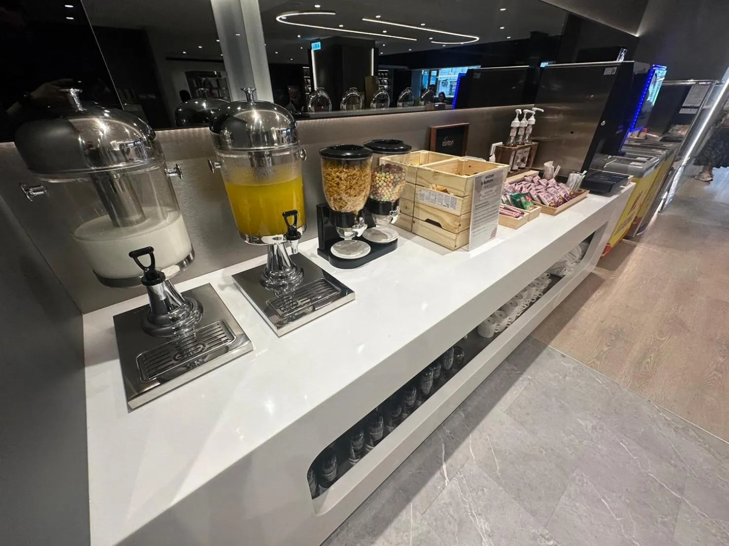 Restaurant/places to eat in Hub Hotel Kaohsiung Yisin Branch