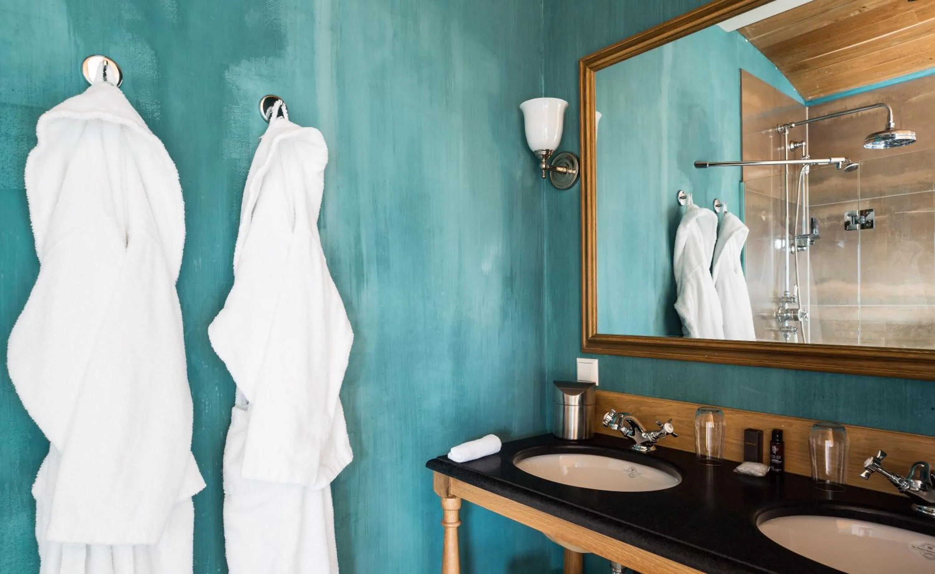 Bathroom in Suitehotel Posthoorn