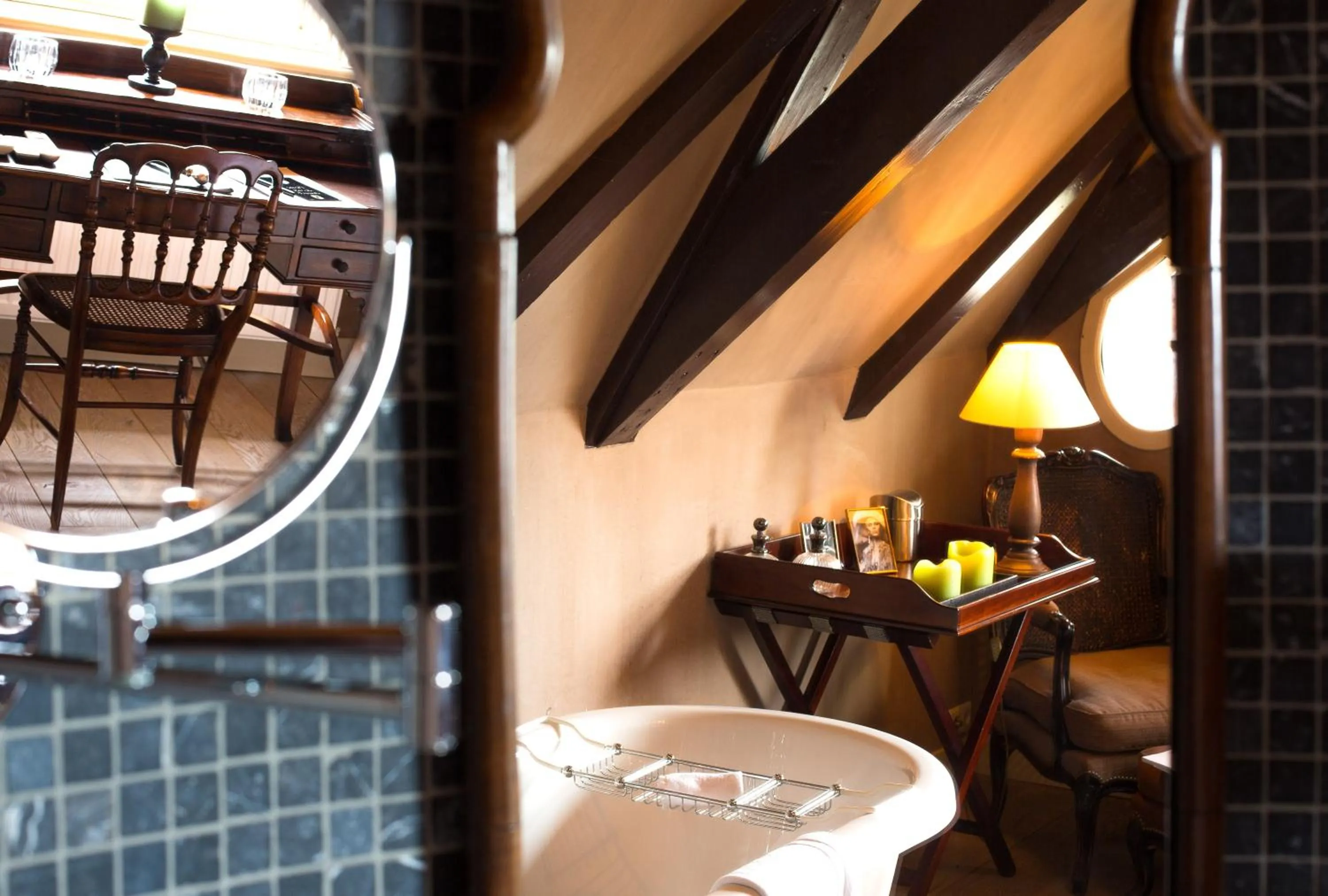 Photo of the whole room in Suitehotel Posthoorn