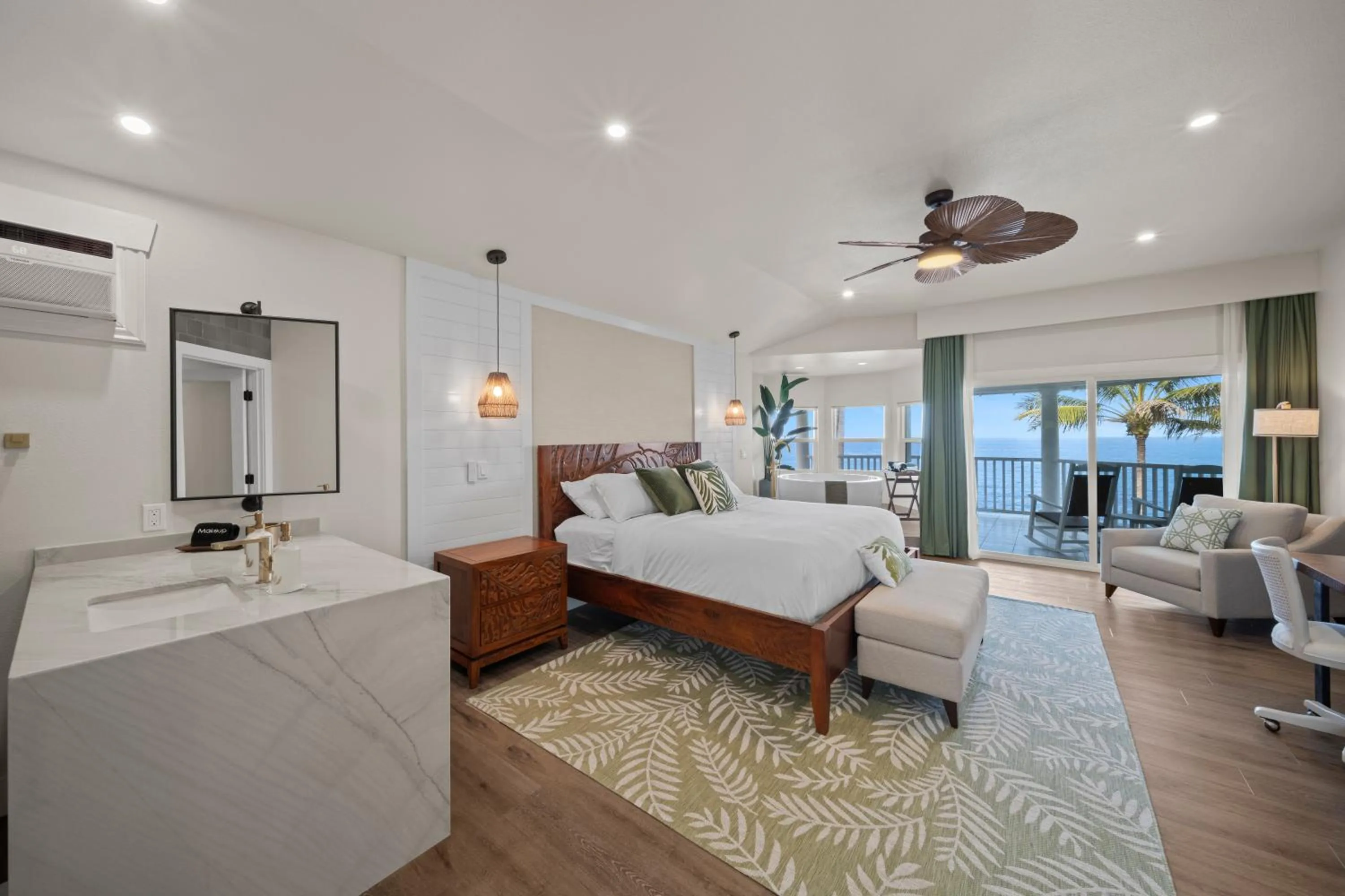 Bed in Hamakua Hotel