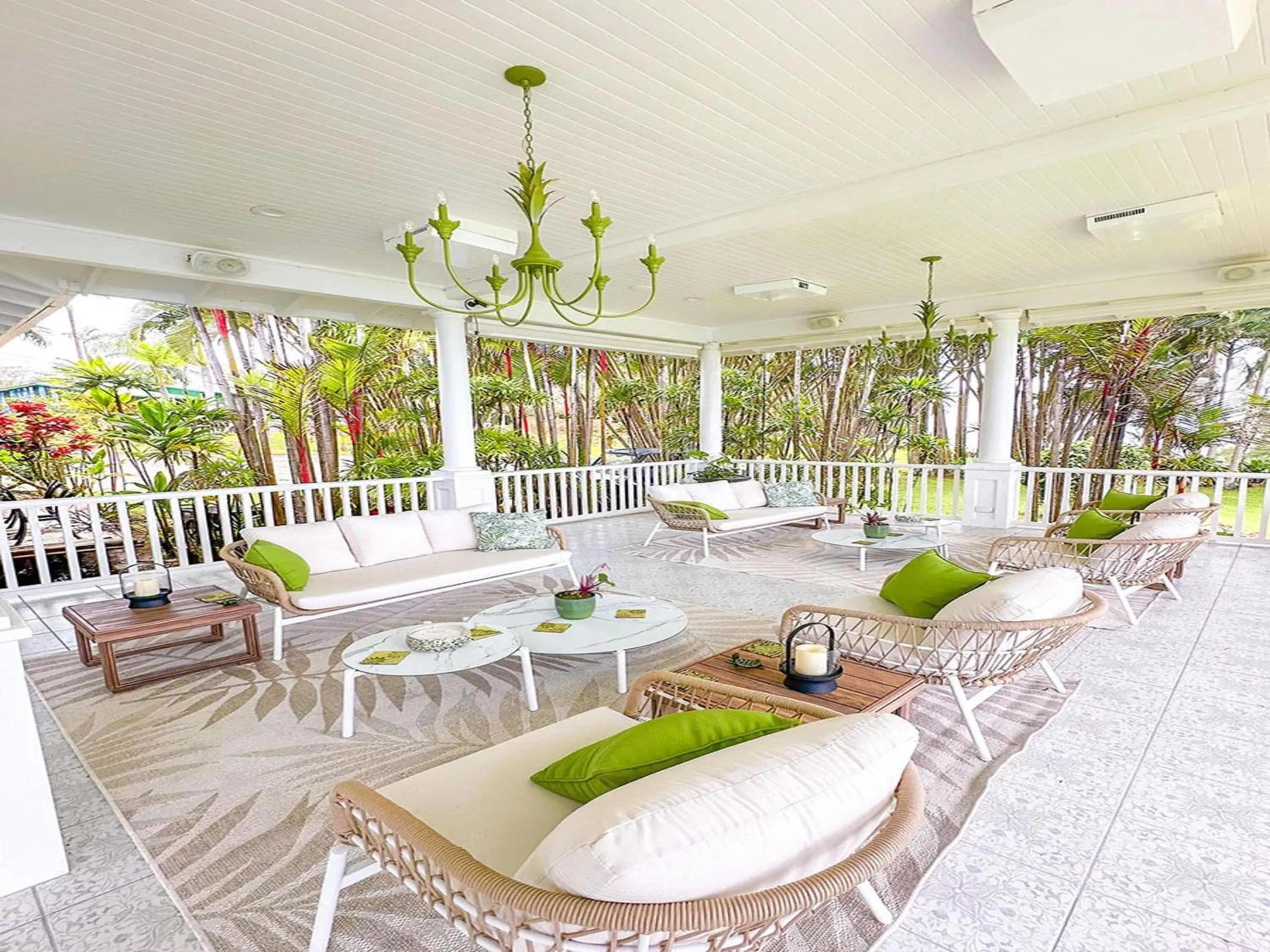 Balcony/Terrace in Hamakua Hotel