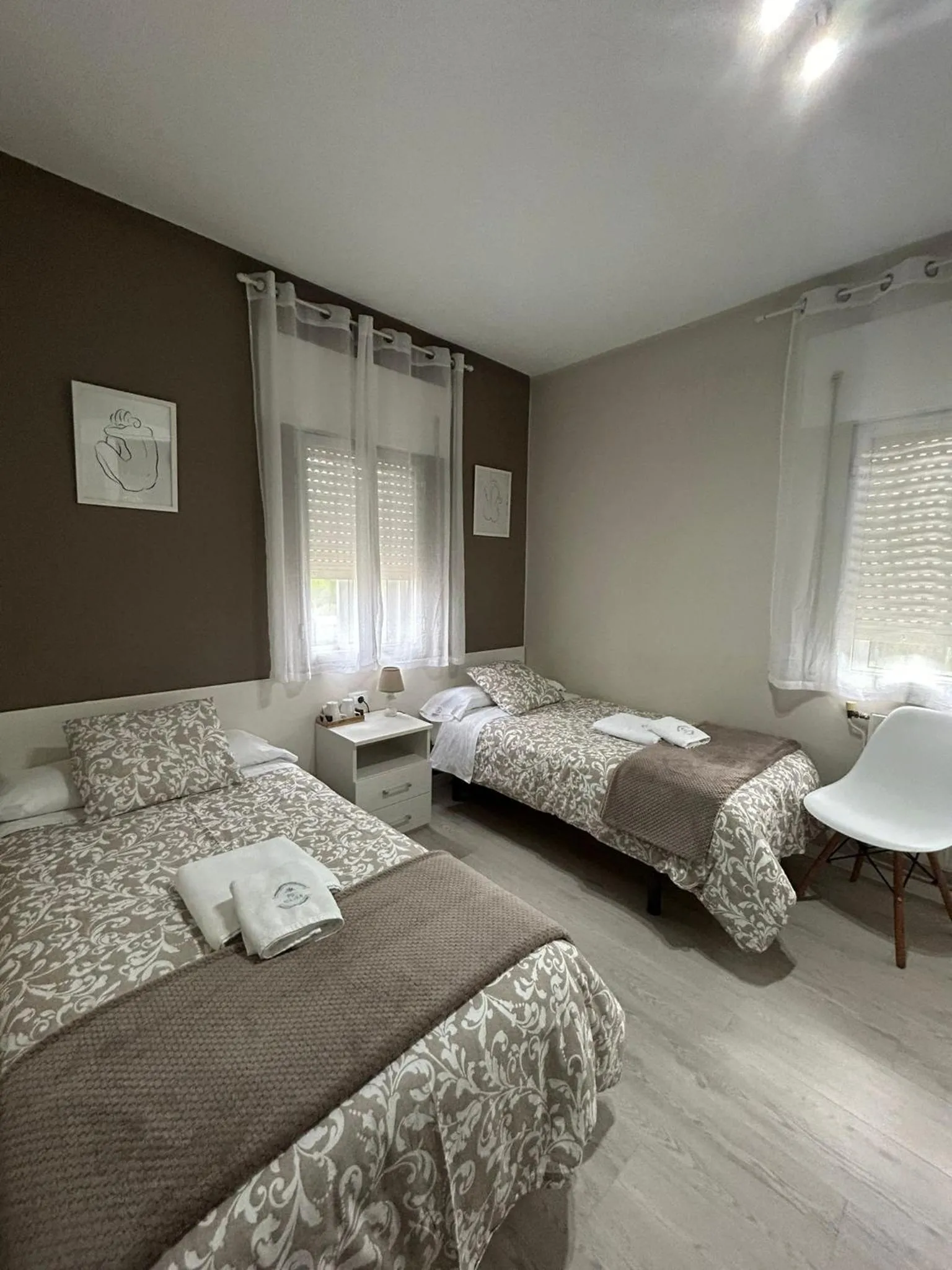 Twin Room in Pensión NAVIA A Pontenova