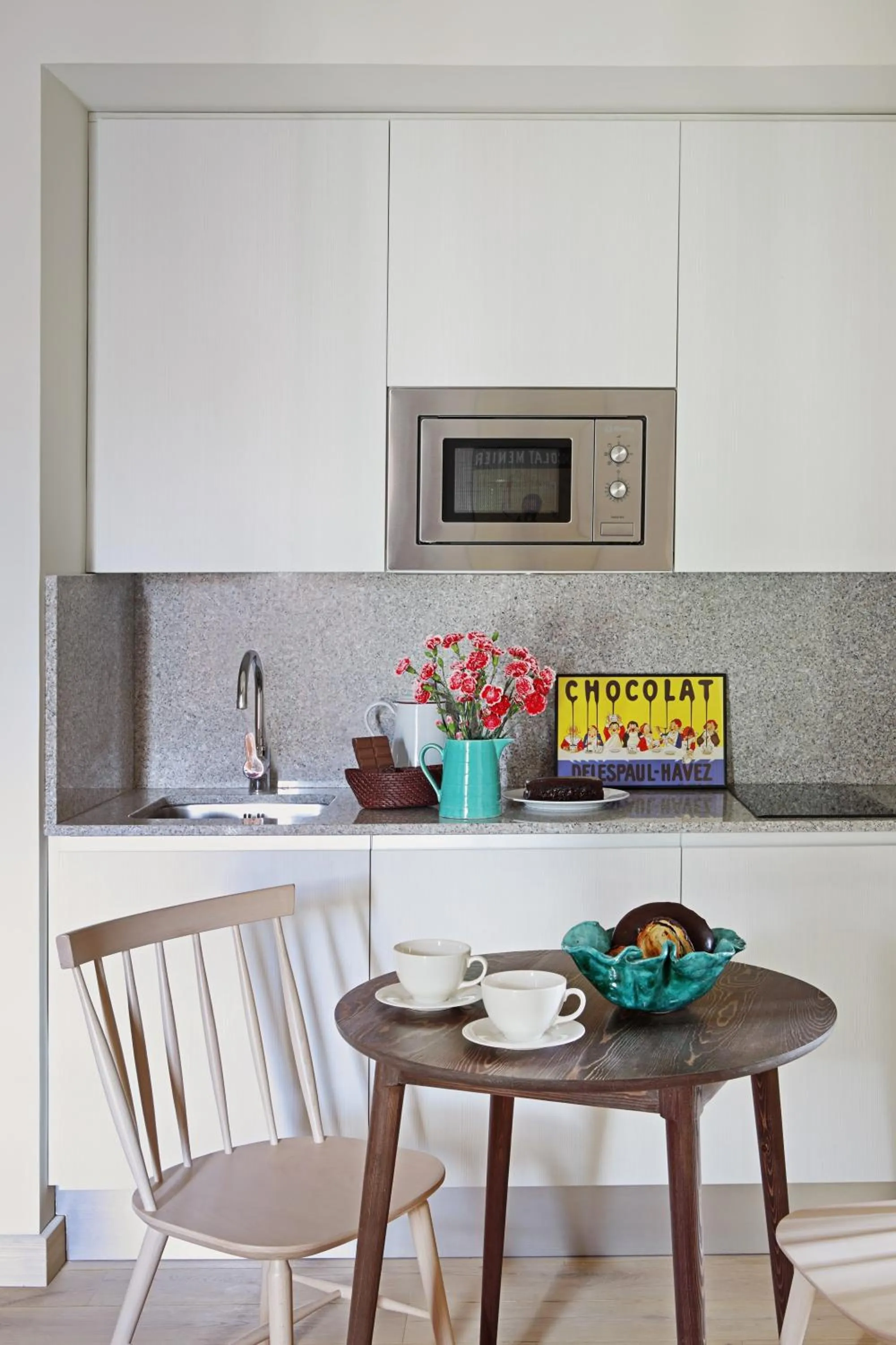 Kitchen or kitchenette in Artesa Suites & Spa