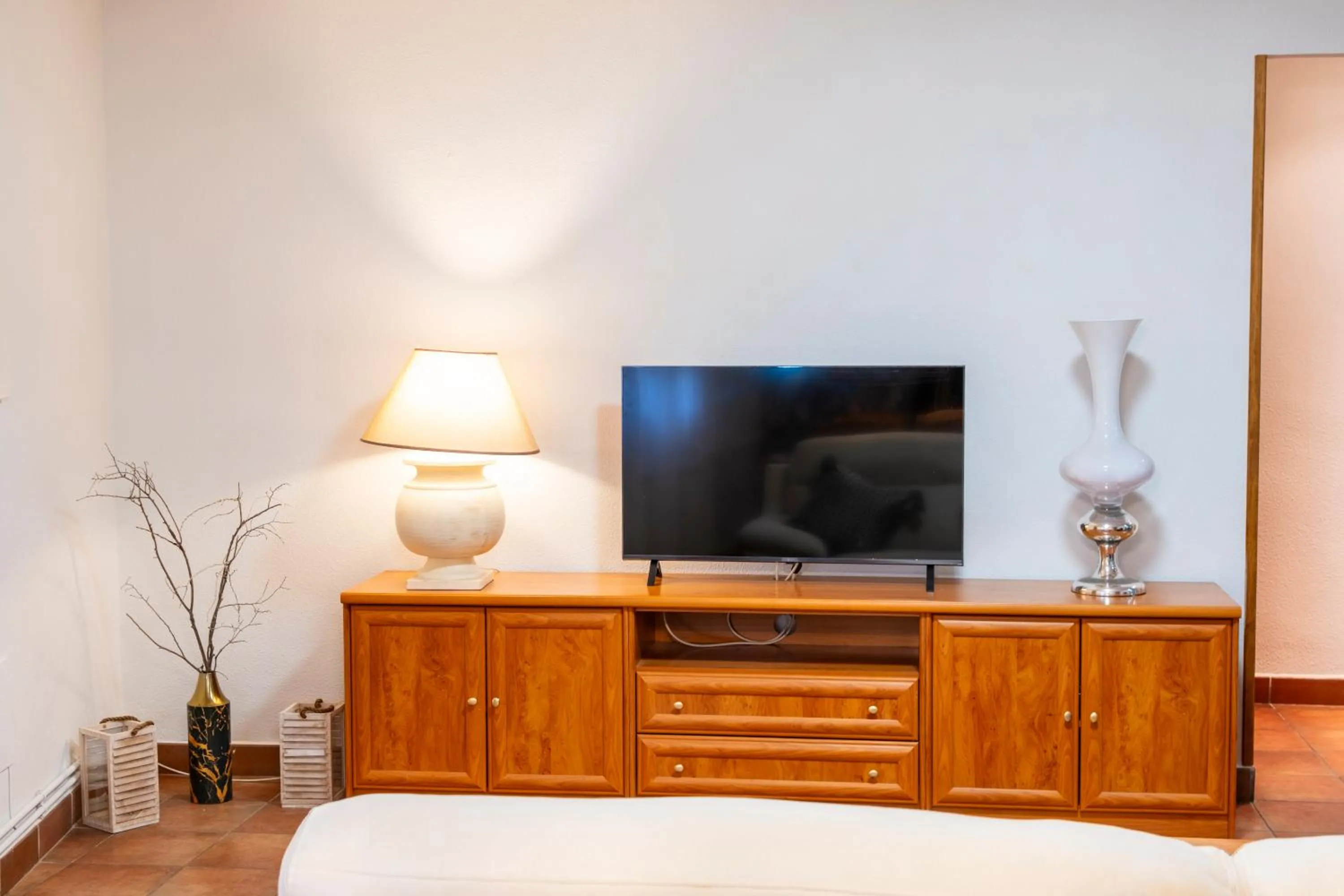 TV and multimedia in Artesa Suites & Spa