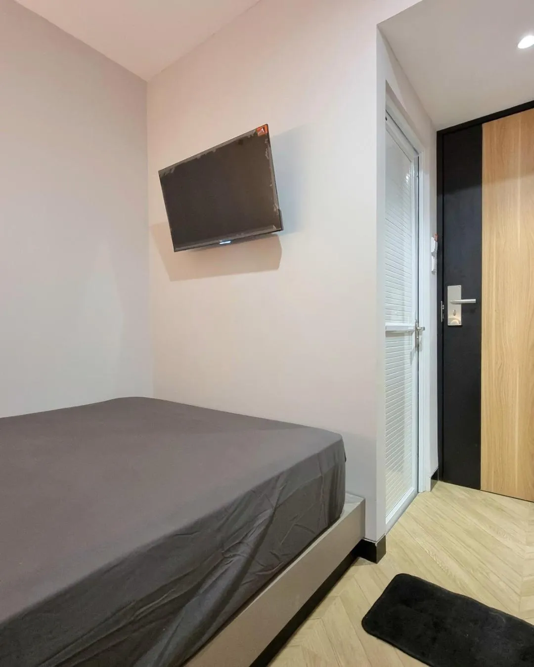 Bedroom, Bed in Check Inn Permata Hijau