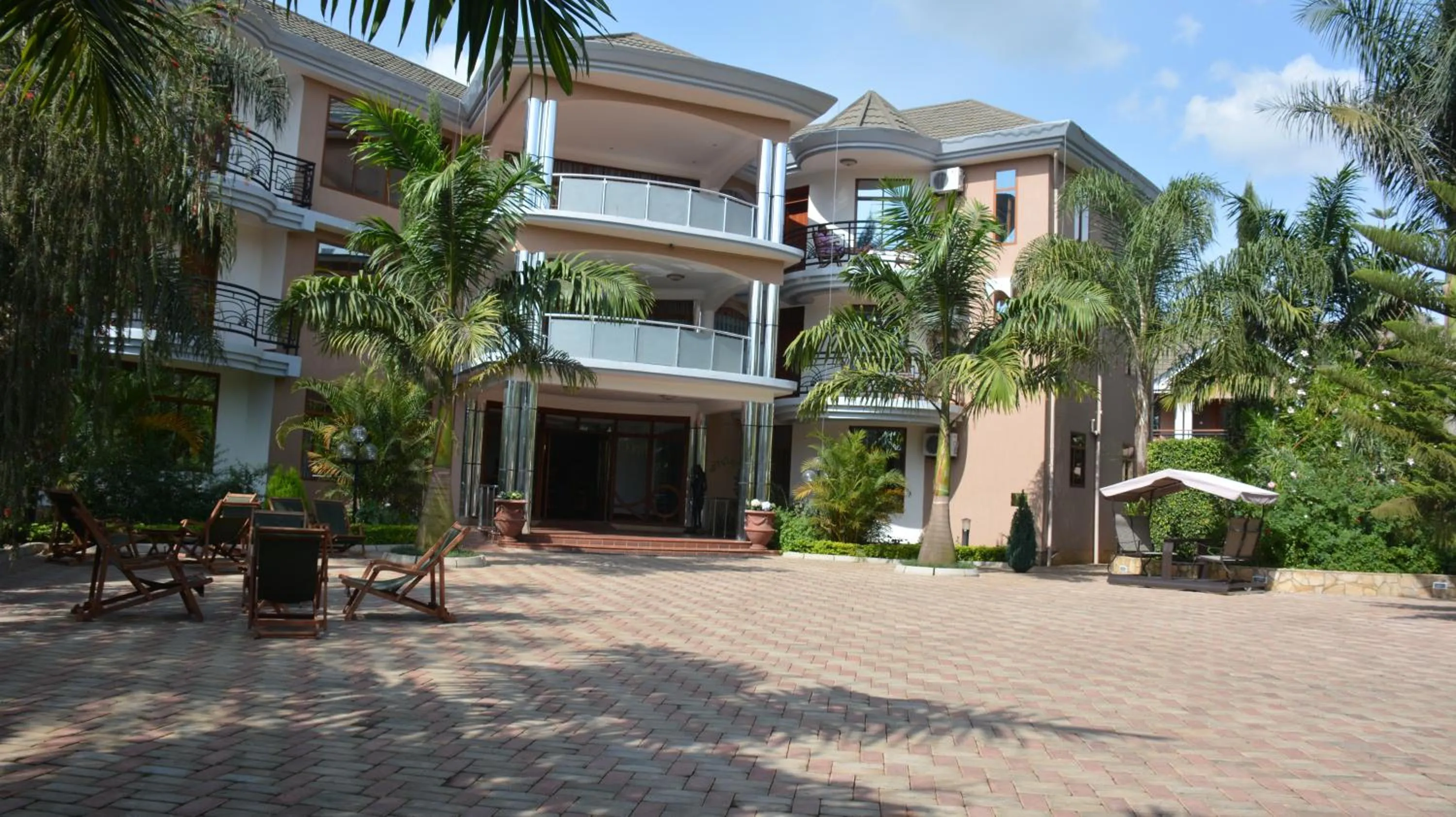 Property building in Nejobugg Palace Hotel