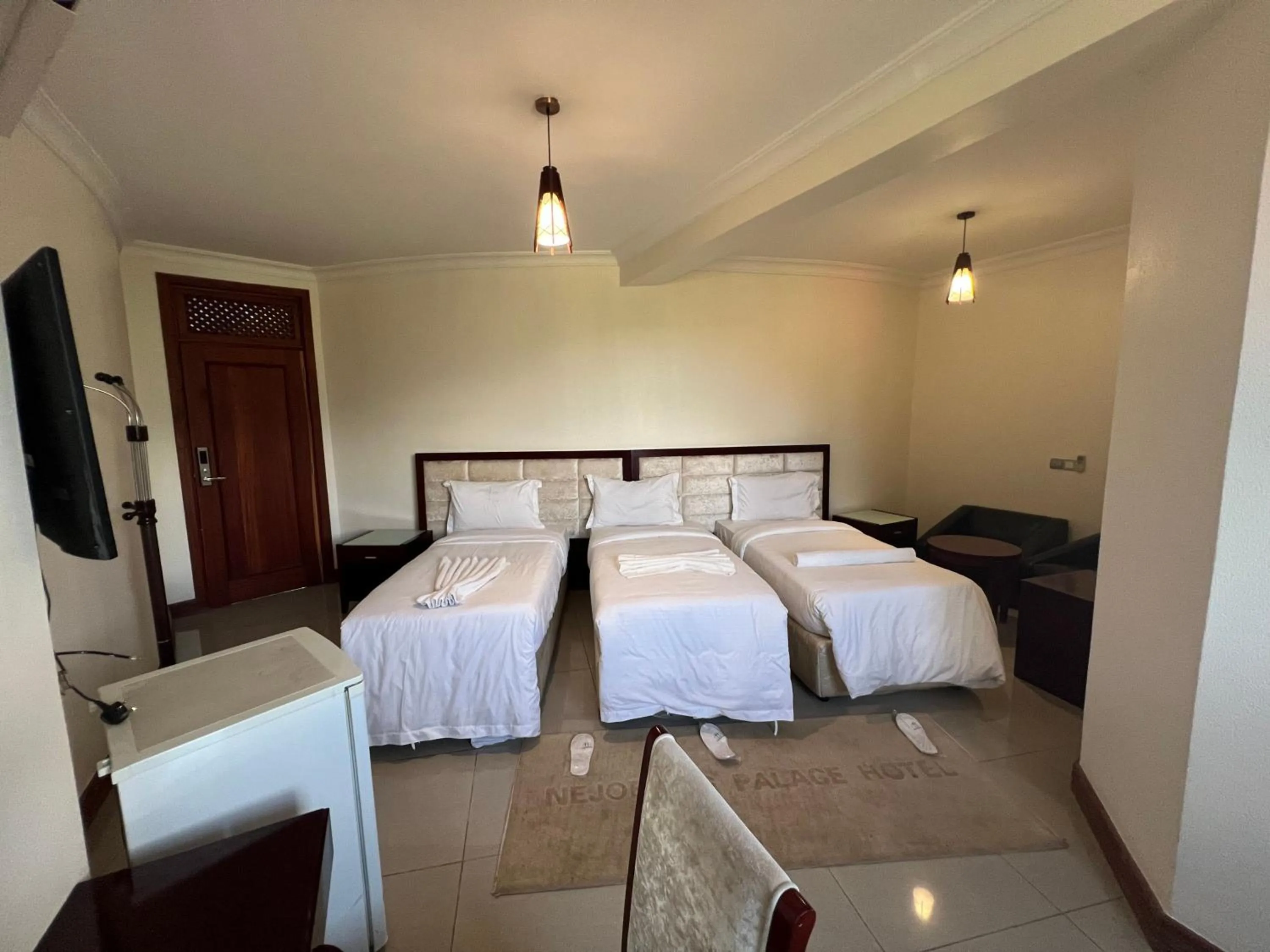 Bed in Nejobugg Palace Hotel