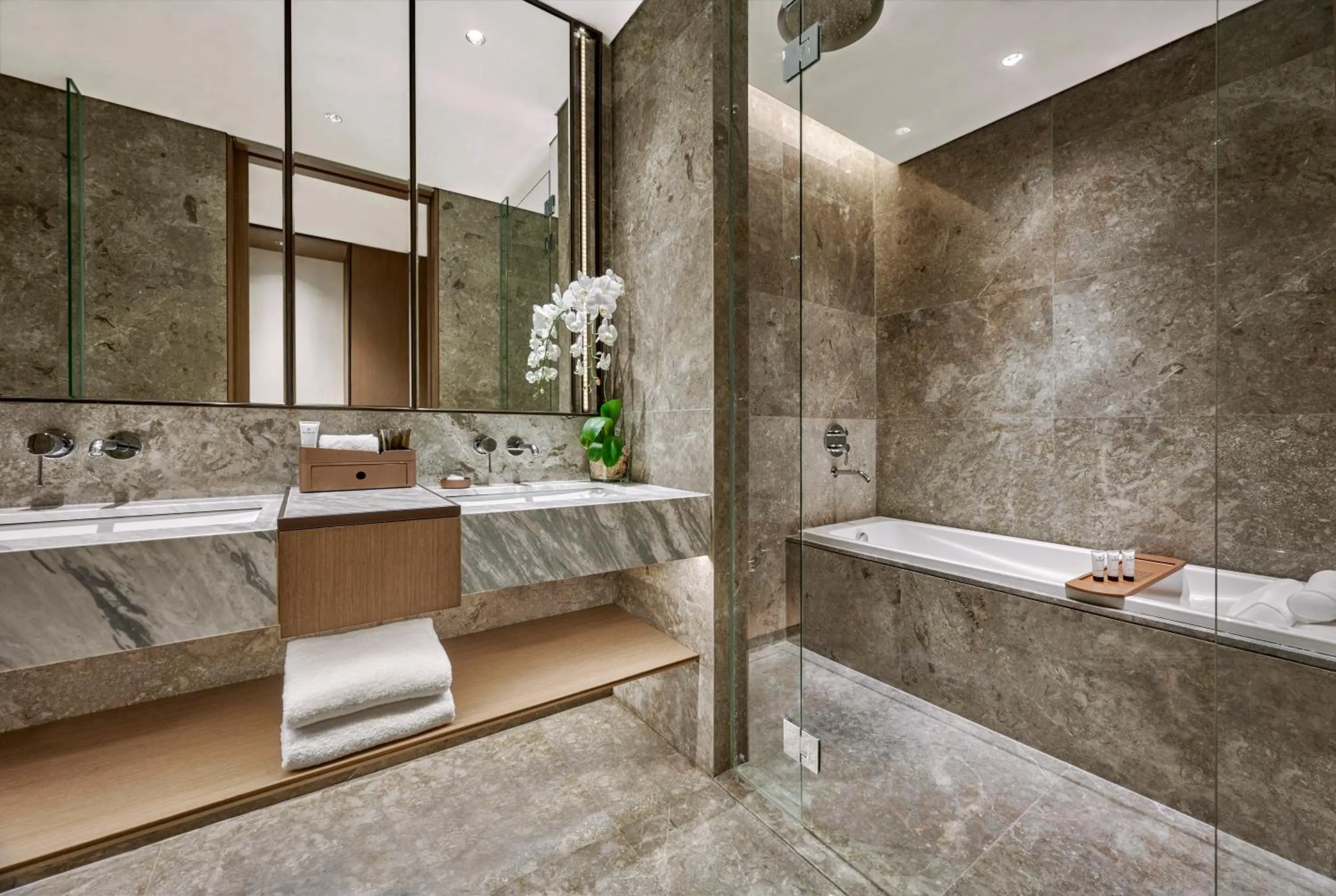 Toilet in Pan Pacific Jakarta