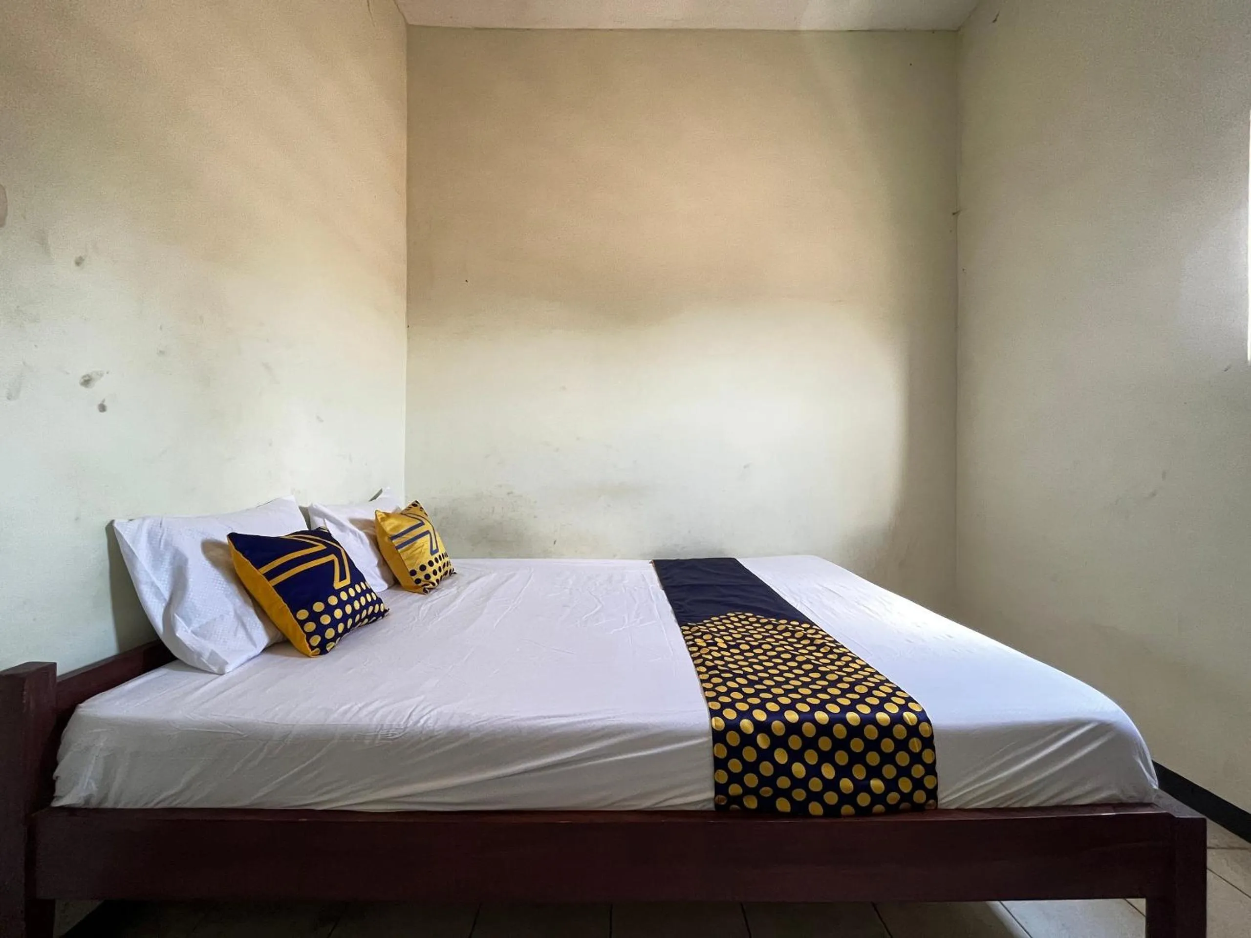 Bedroom, Bed in Hotel O Kost Berkah Near Kebun Teh Wonosari