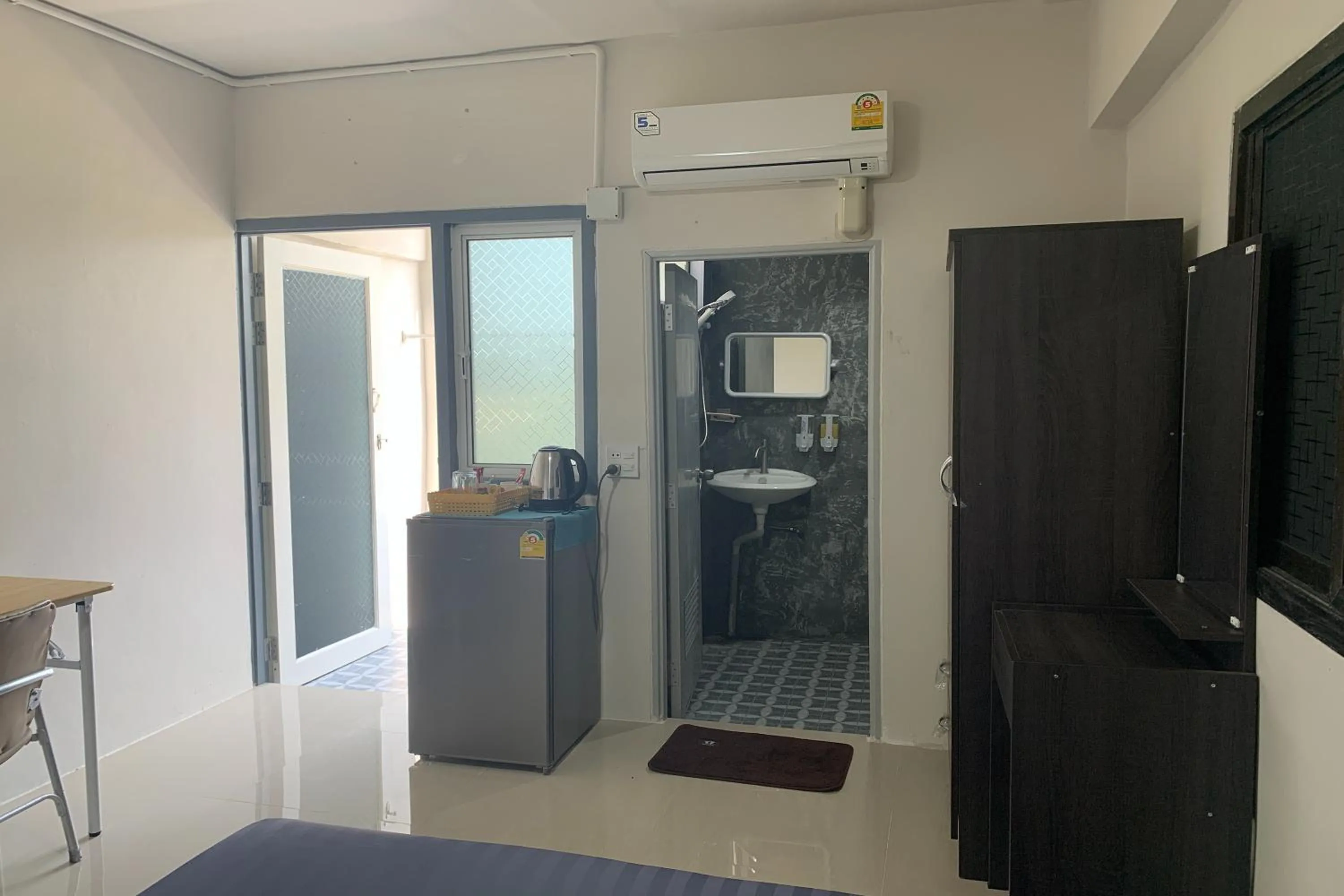 air conditioner in Na Nont Place