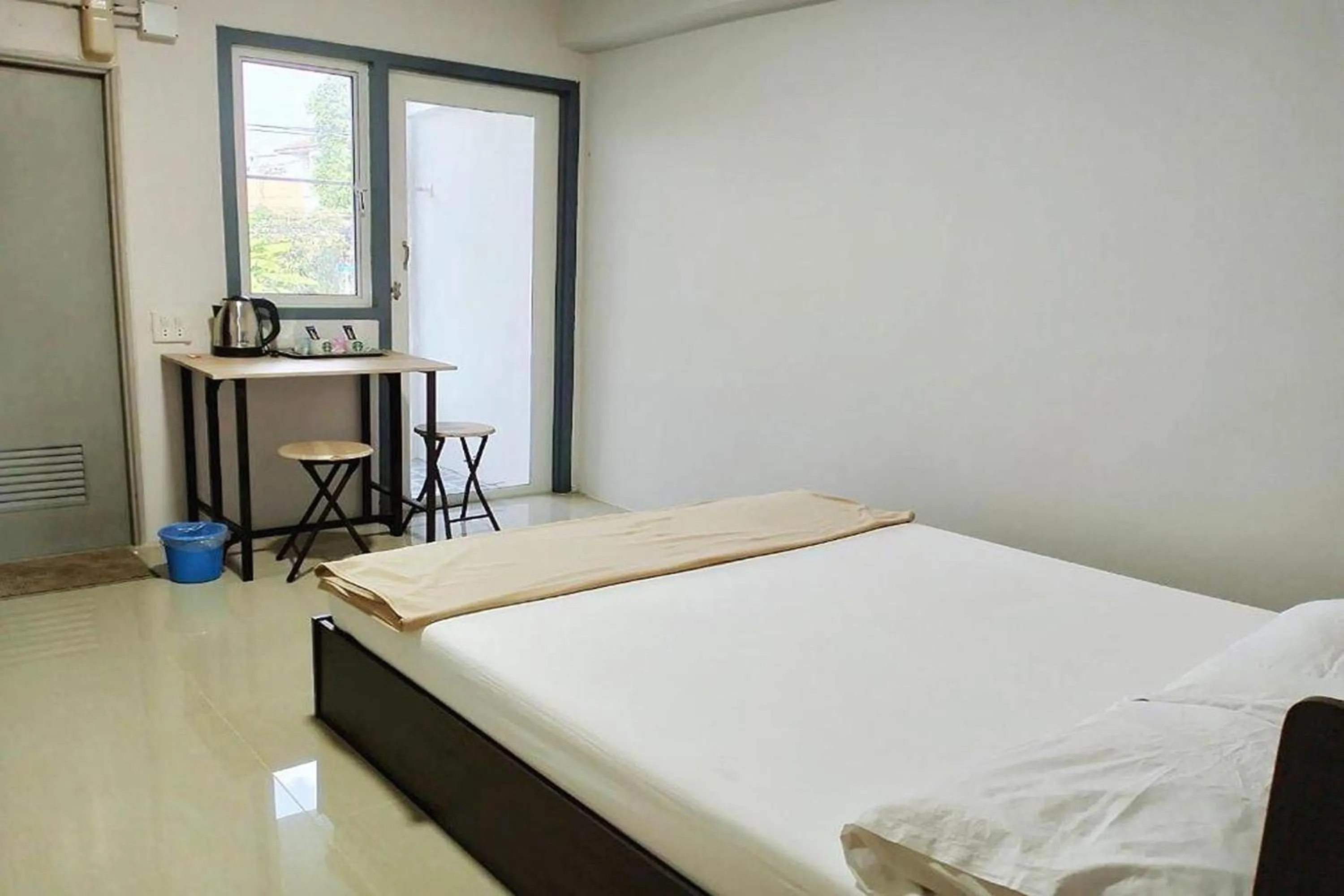 Bed in Na Nont Place