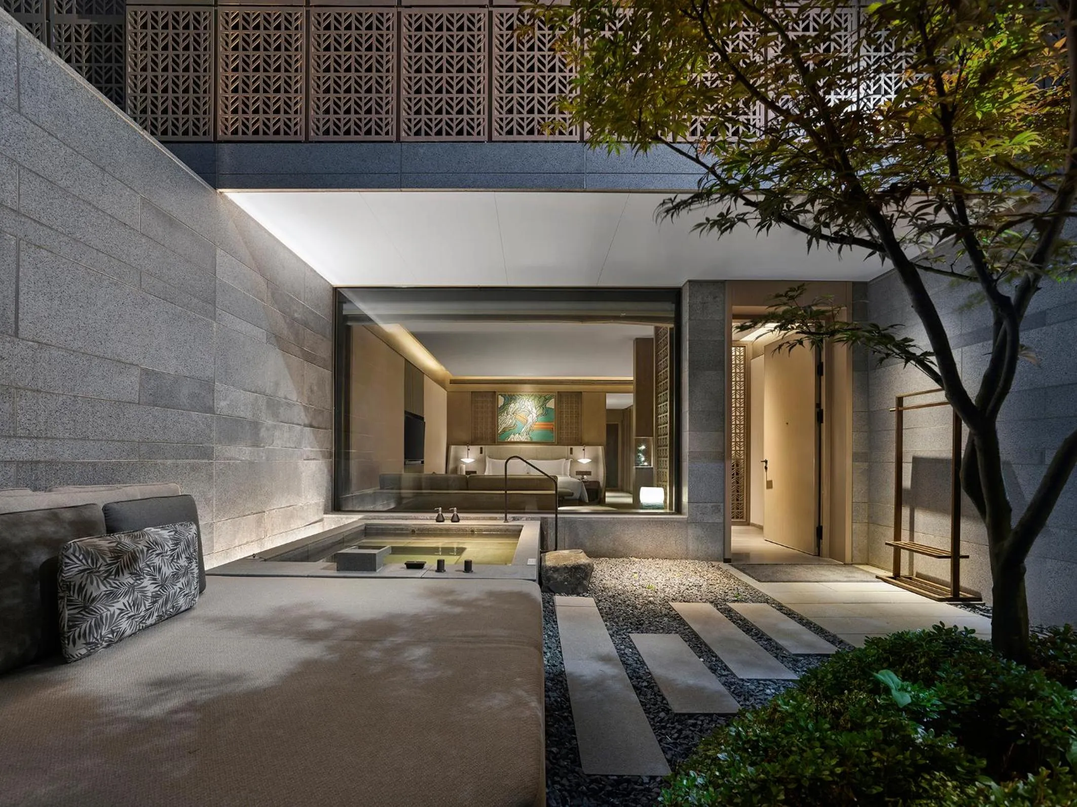 Open Air Bath in Banyan Tree Suzhou Shishan