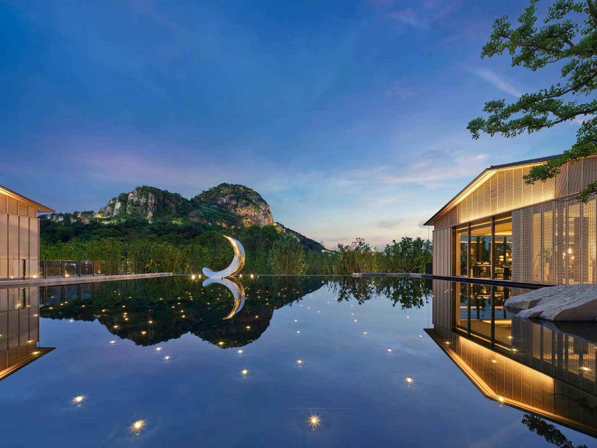 Property building in Banyan Tree Suzhou Shishan