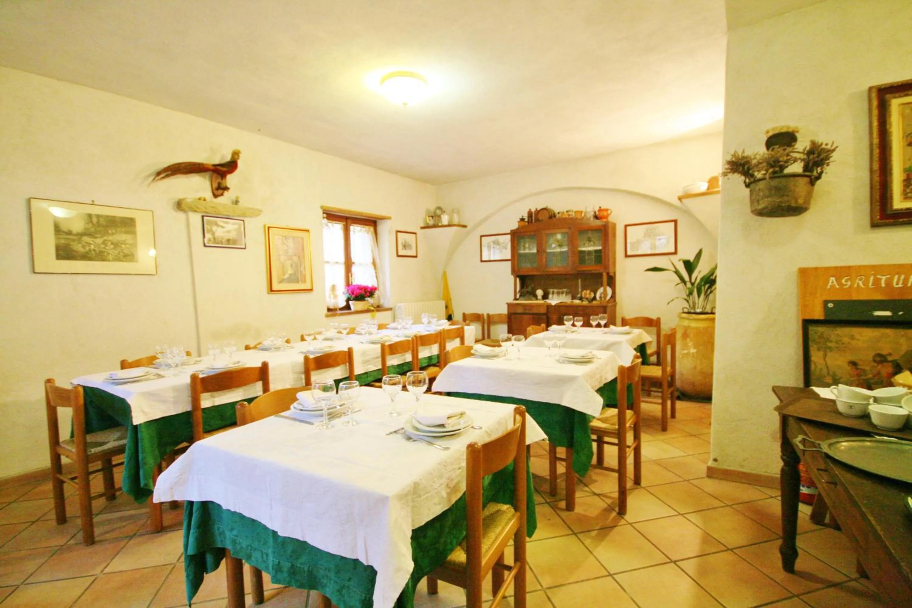 Restaurant/places to eat in Agriturismo Barilaro
