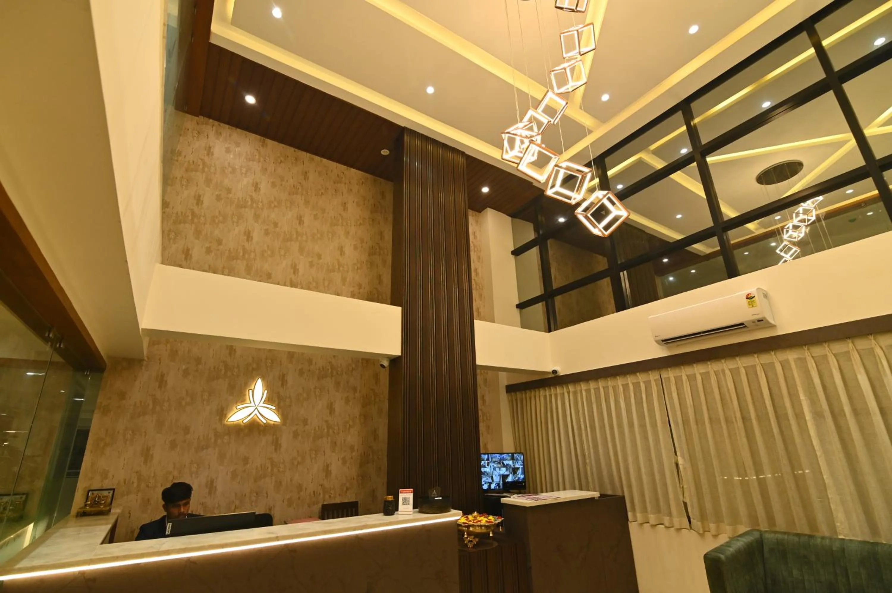 Lobby or reception in Aurelia Comforts - Deralakatte