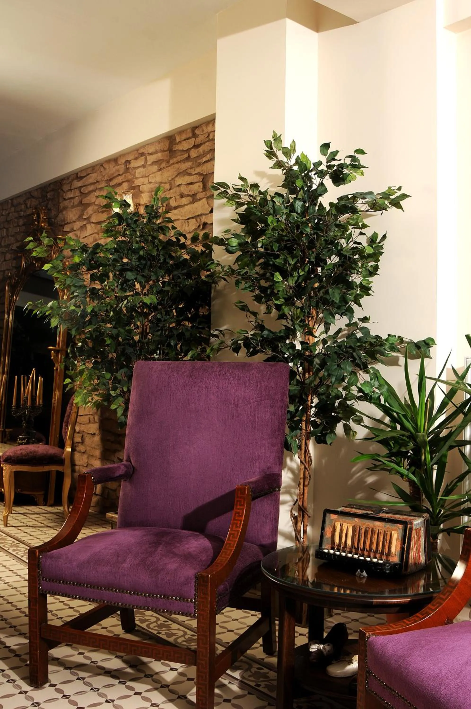 Lobby or reception in Edahan Hotel