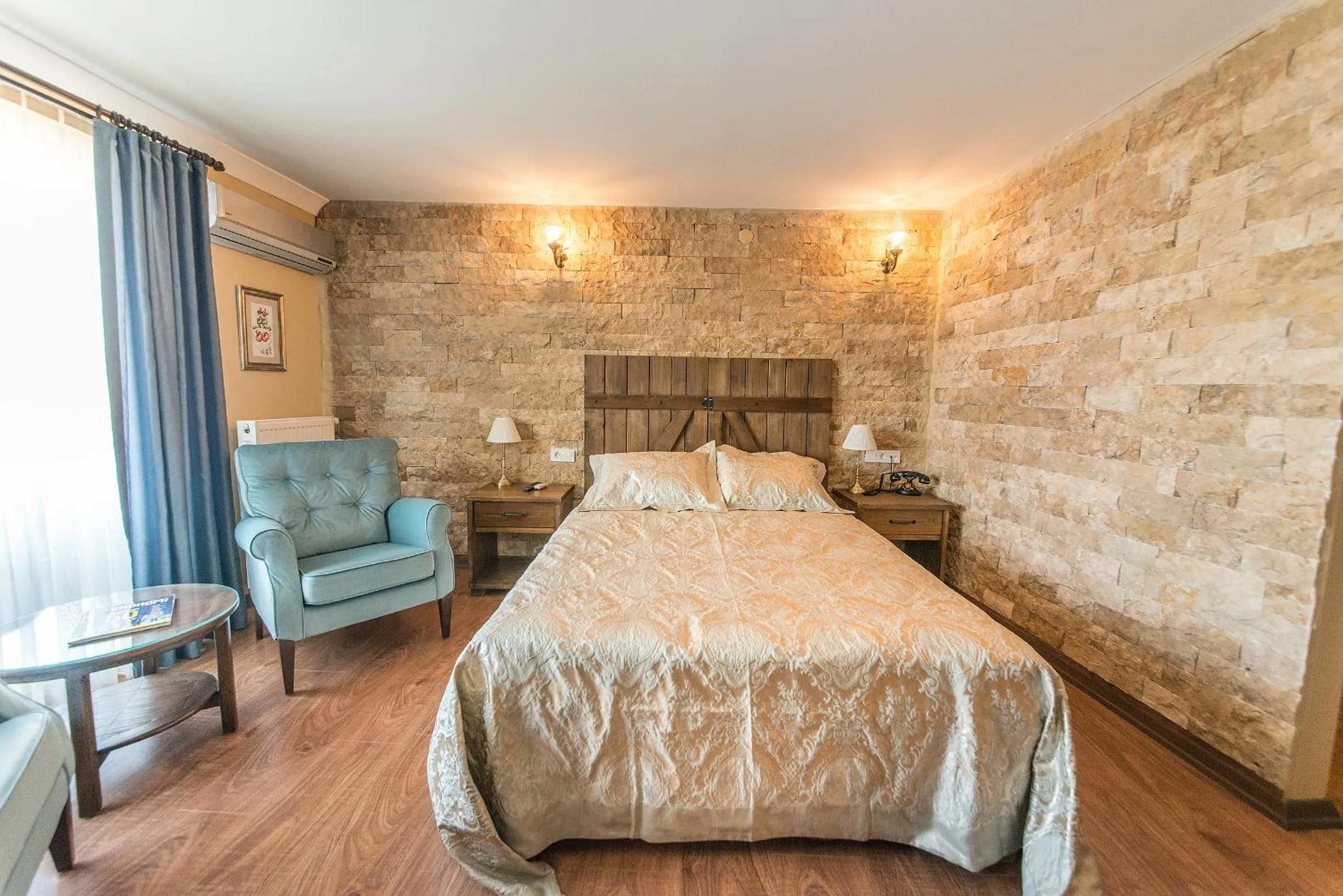 Photo of the whole room, Bed in Edahan Hotel