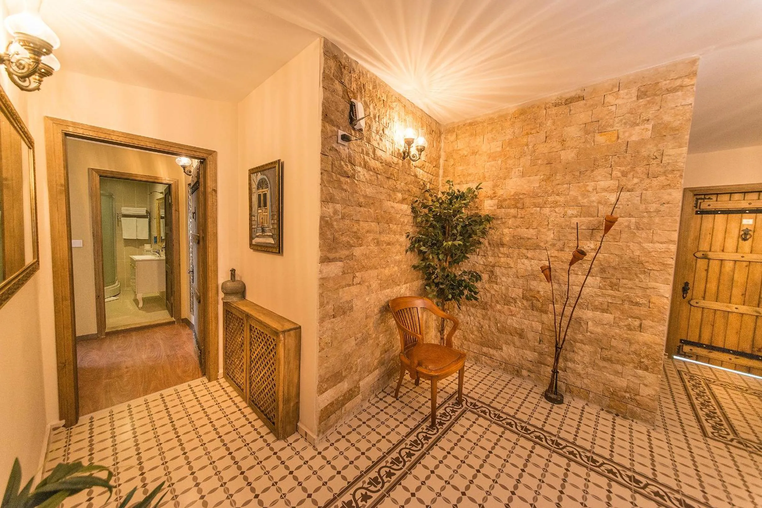 Decorative detail in Edahan Hotel