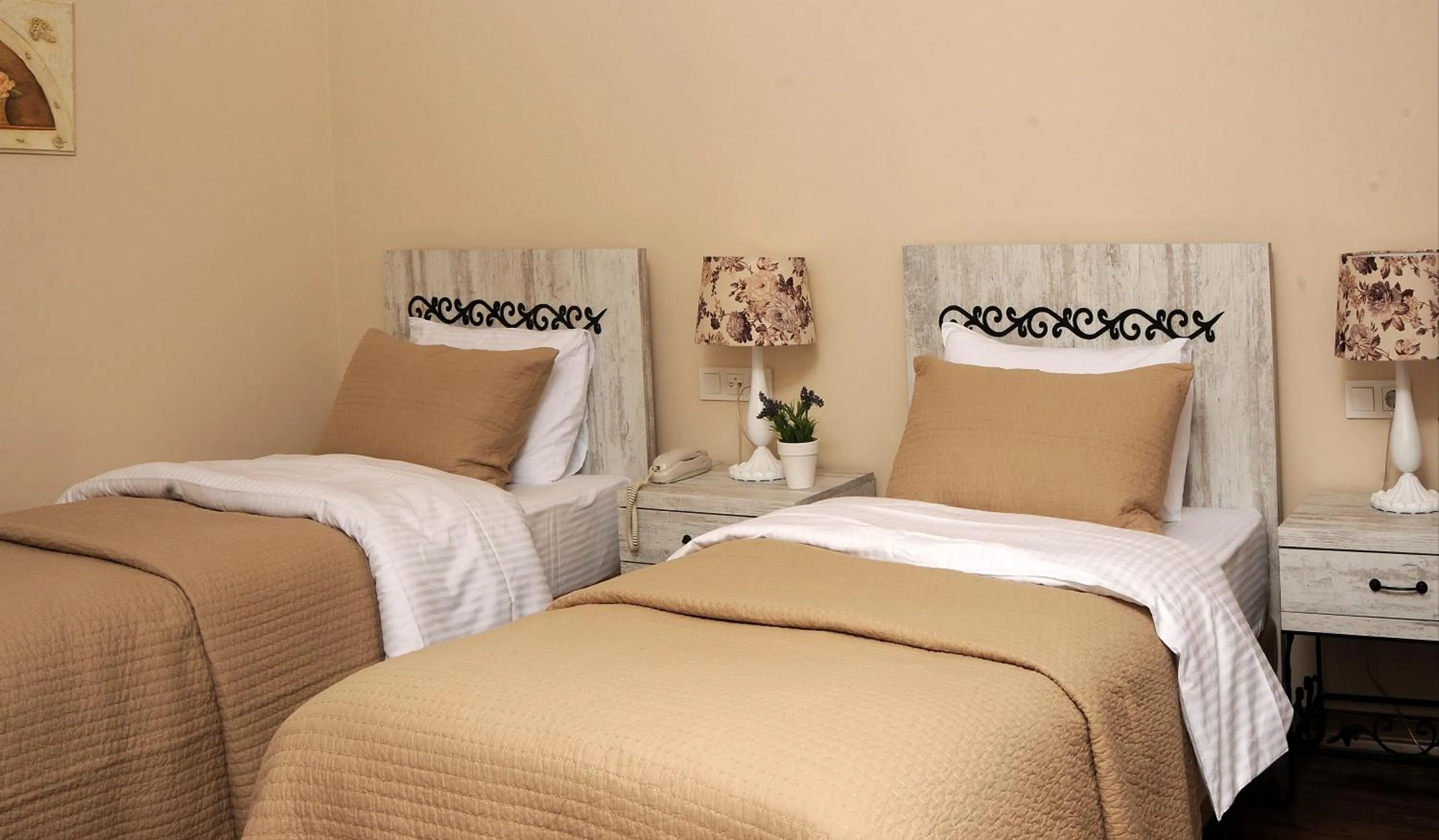 Photo of the whole room, Bed in Edahan Hotel