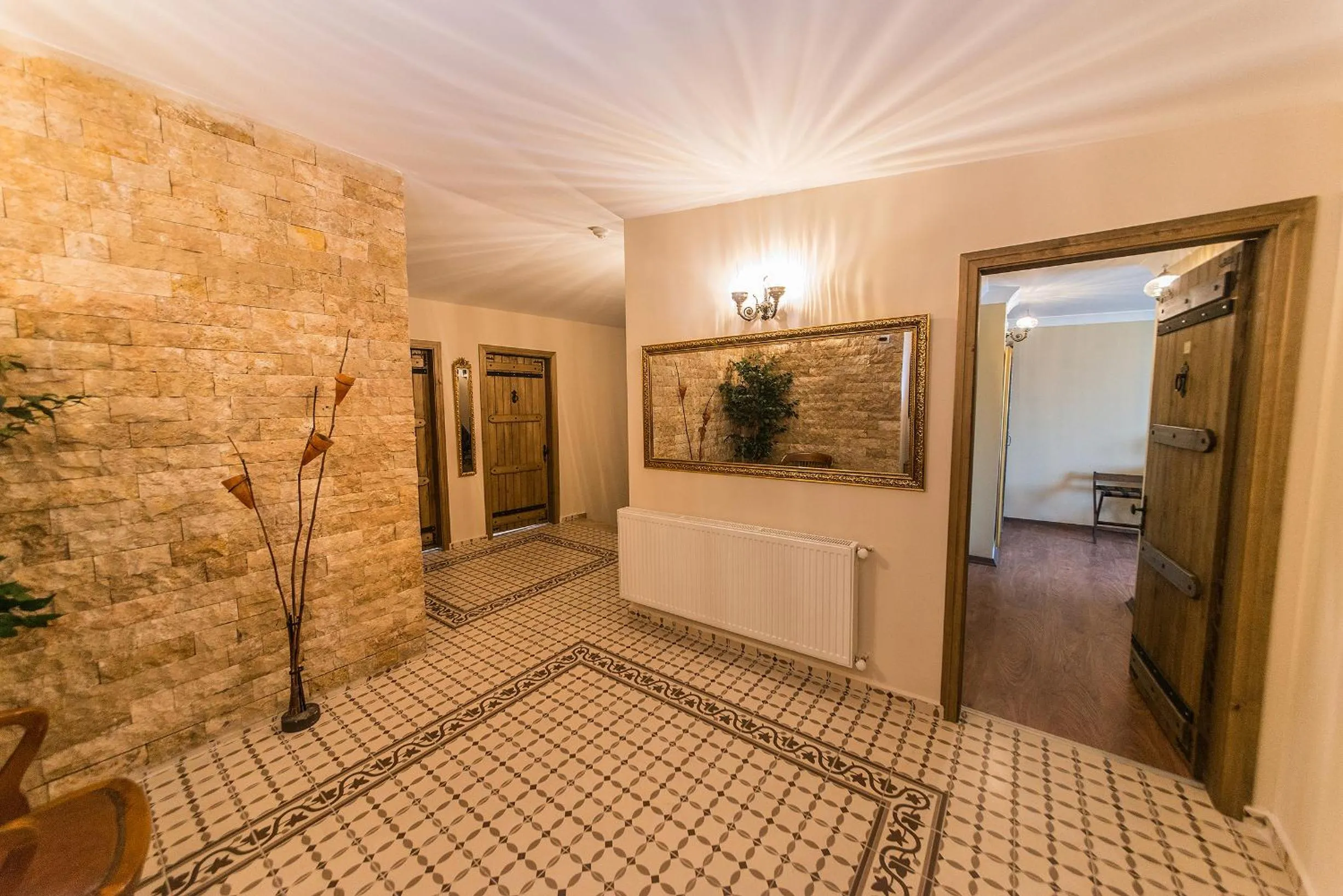 Decorative detail in Edahan Hotel