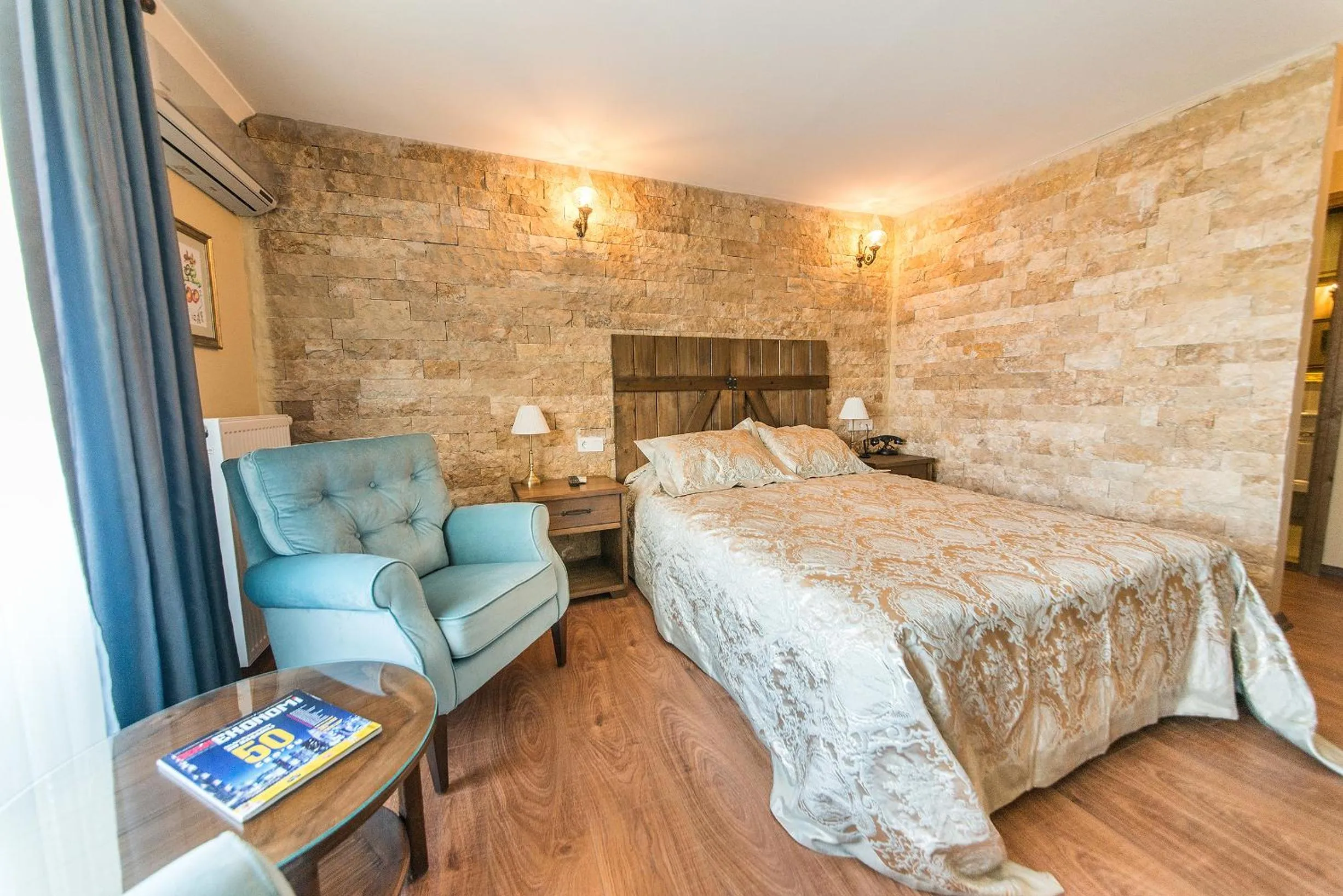 Photo of the whole room, Bed in Edahan Hotel