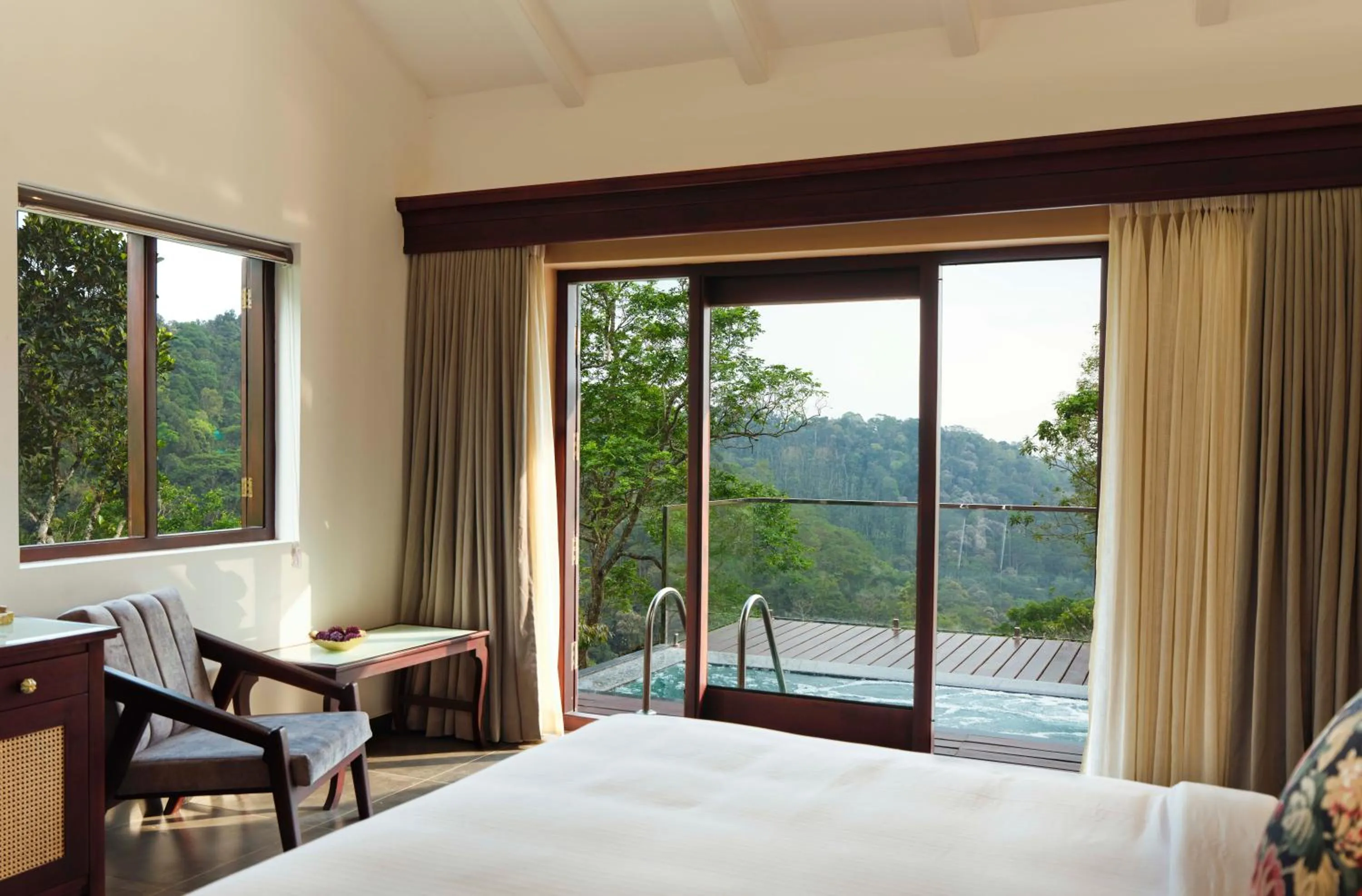 Bedroom, Bed in Blanket Days Resort and Spa