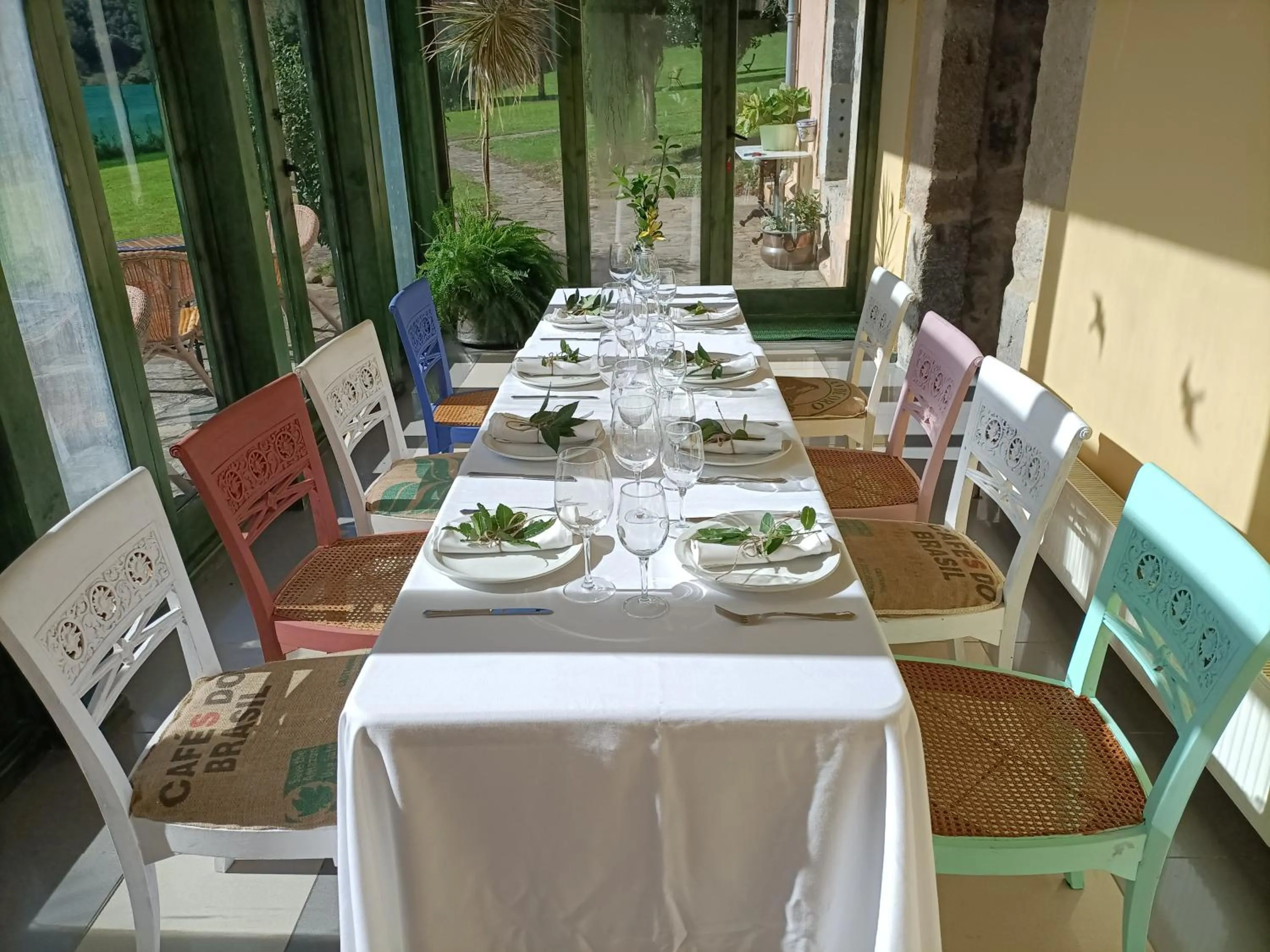 Restaurant/places to eat in Hotel Boutique Villa de Palacios - Palacio de Aras