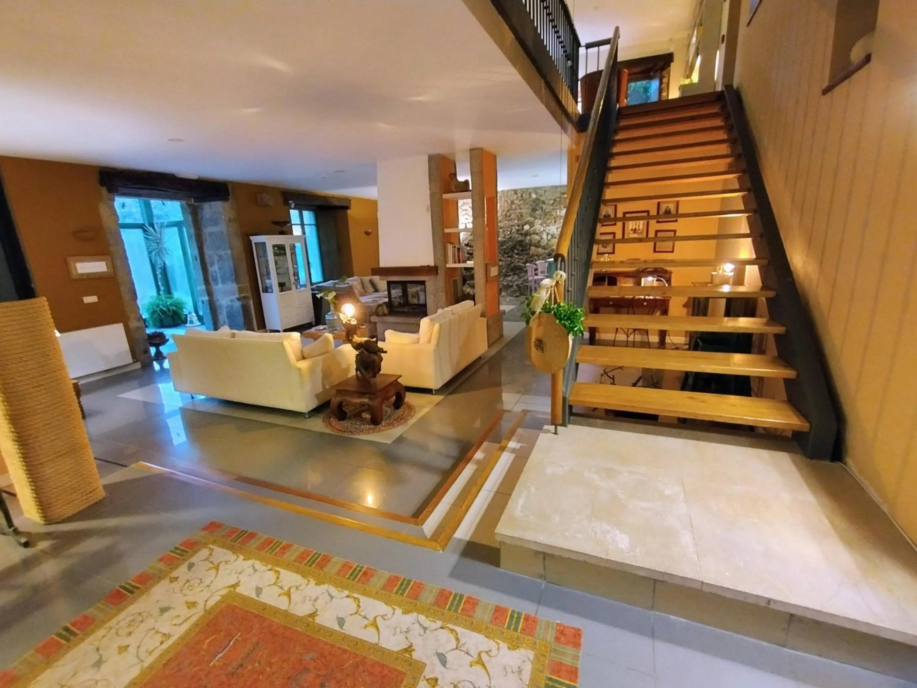 Lounge or bar in Hotel Boutique Villa de Palacios - Palacio de Aras