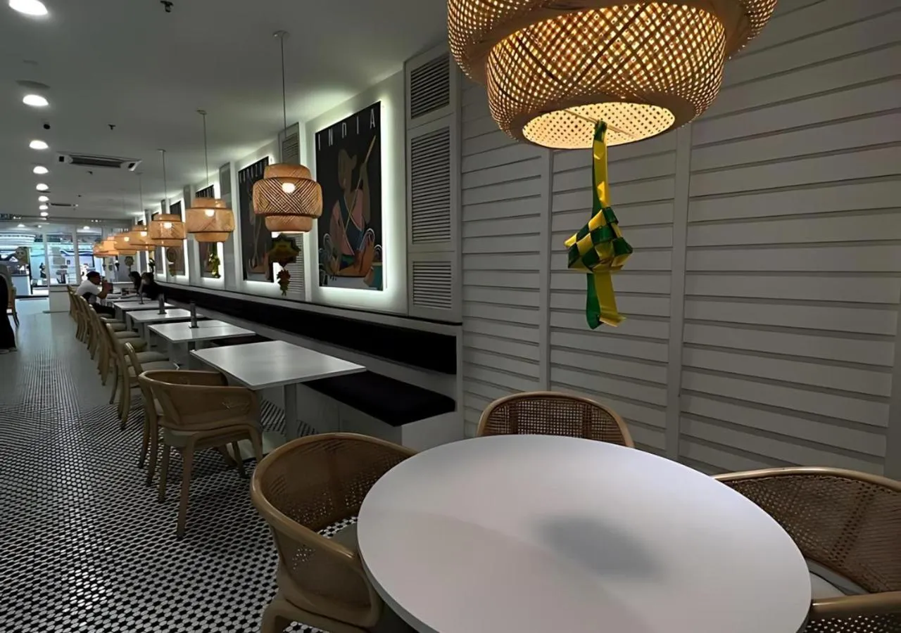 Restaurant/places to eat in B Hotel Kuala Lumpur