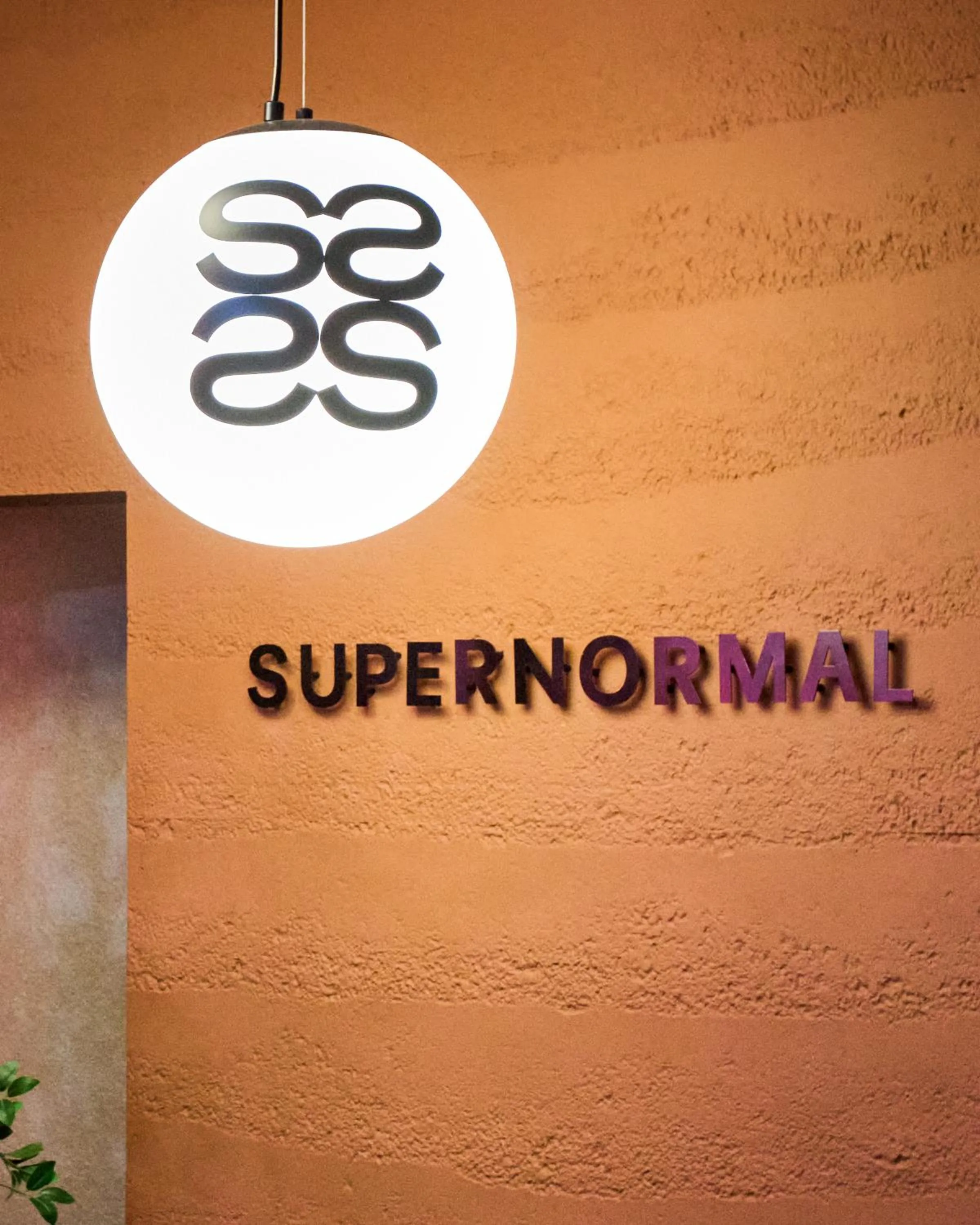 Restaurant/places to eat in B Hotel Kuala Lumpur