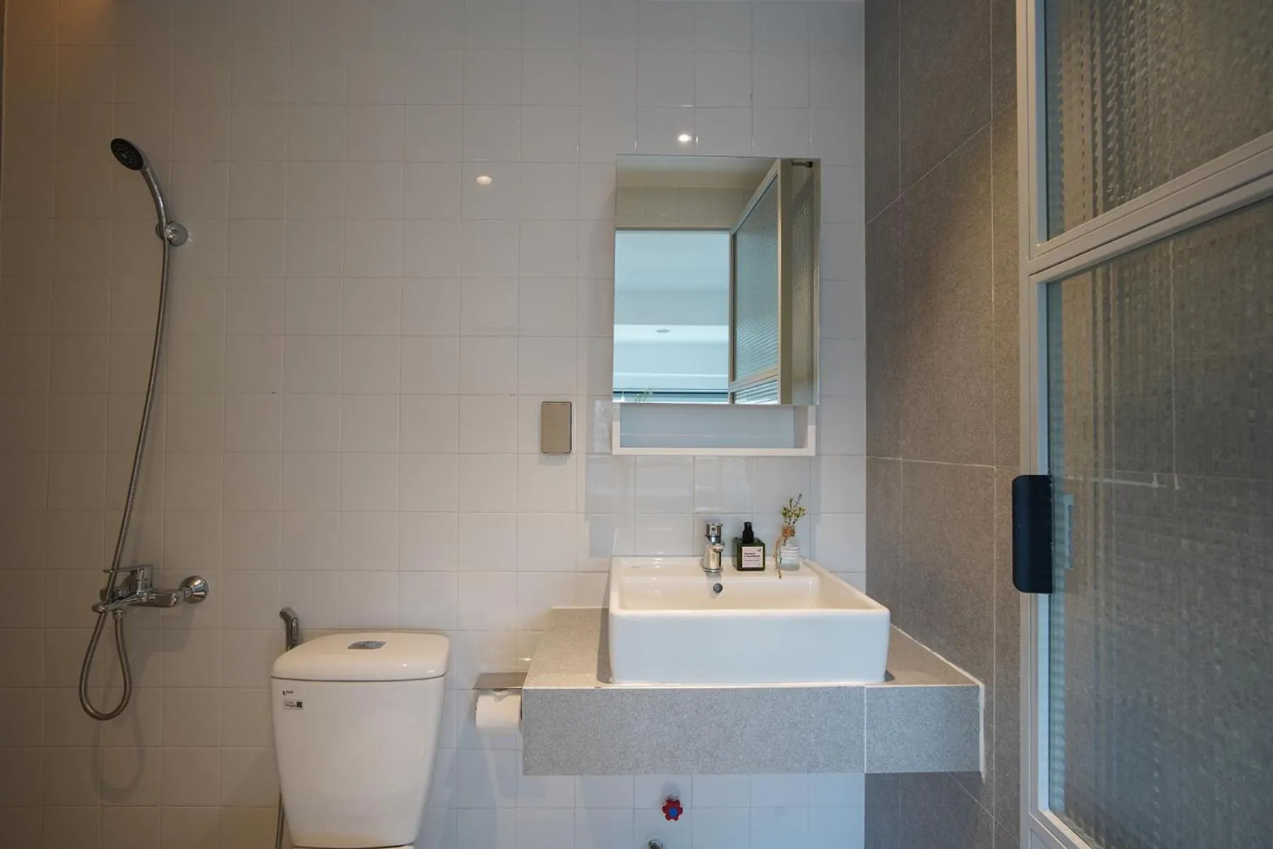 Shower in M Village Living 59 Thảo Điền