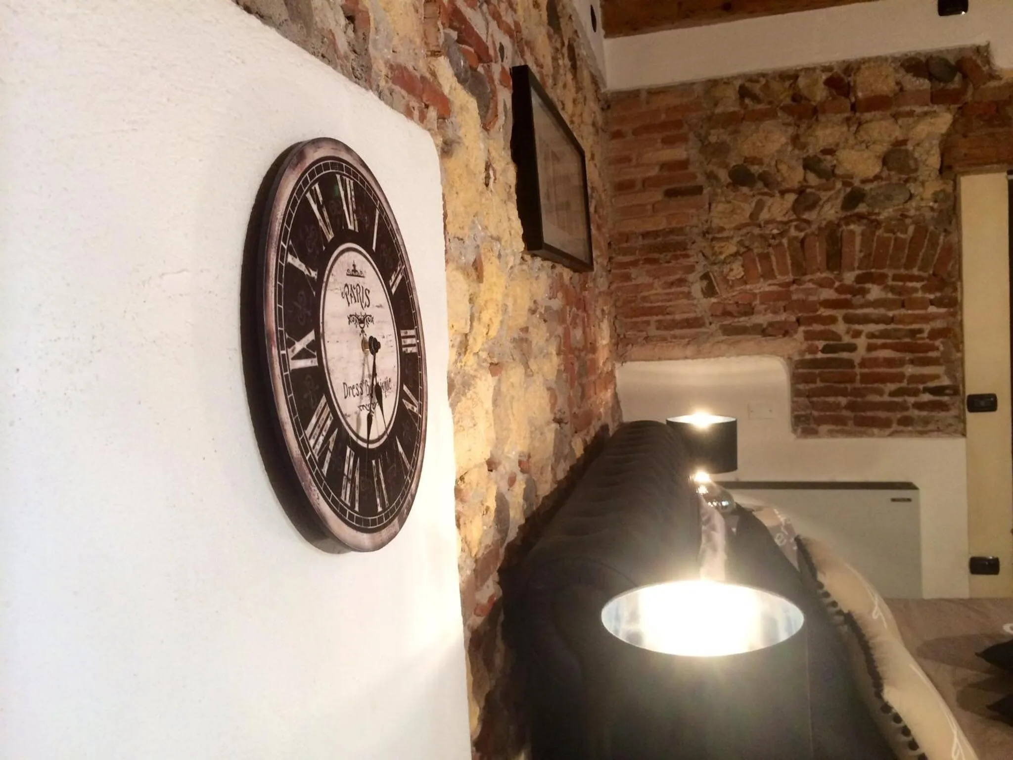 Decorative detail in B&B Mela