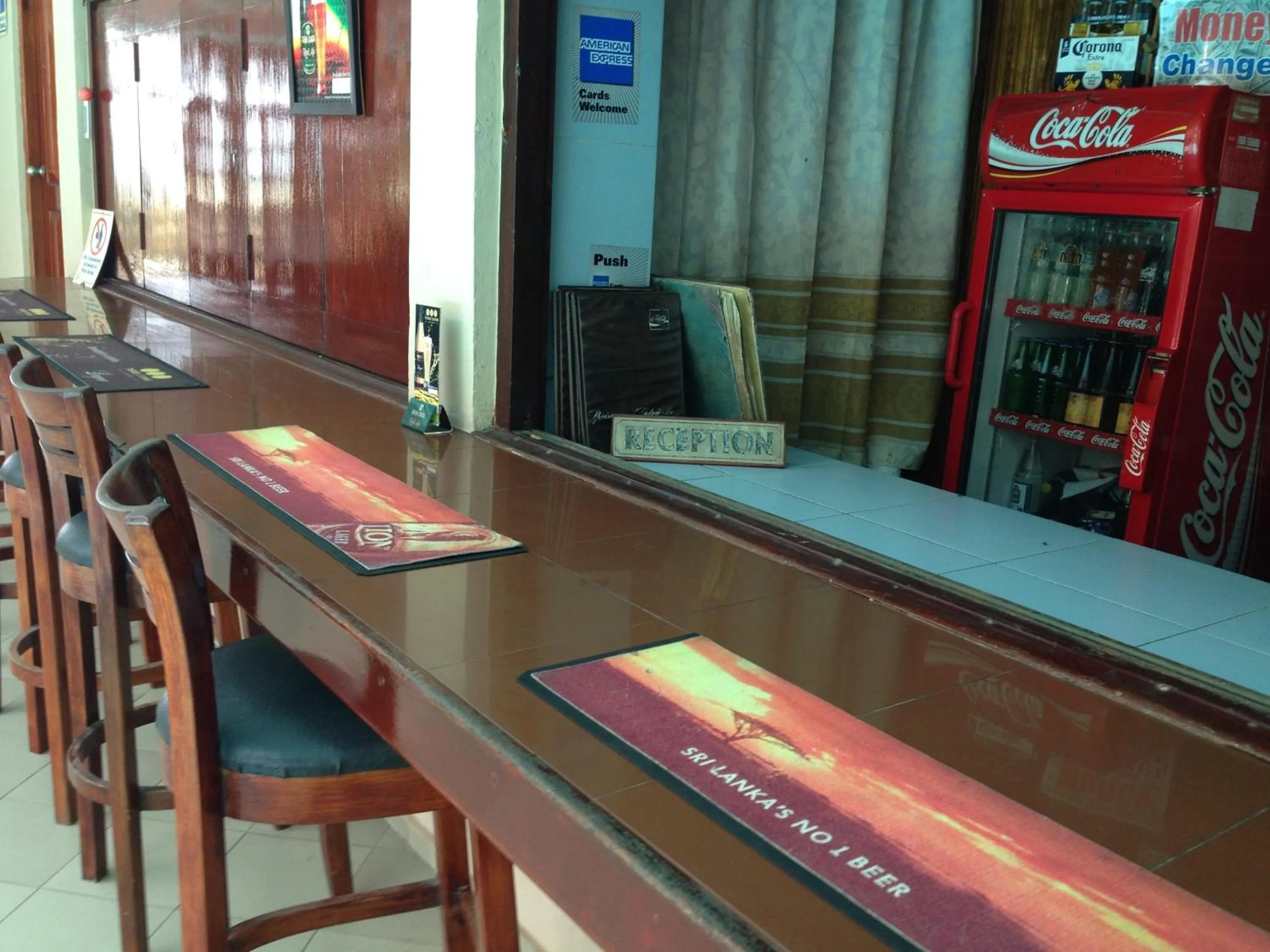 Lounge or bar in Oasis Beach Resort