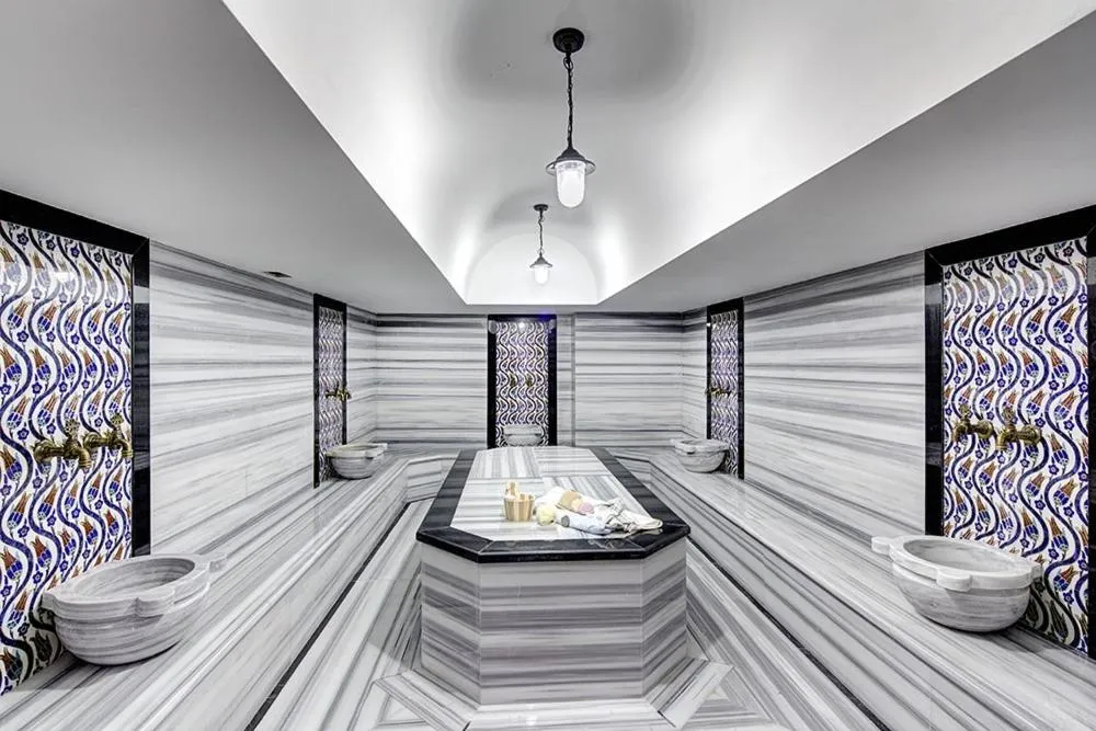 Public Bath in Rox Hotel Istanbul