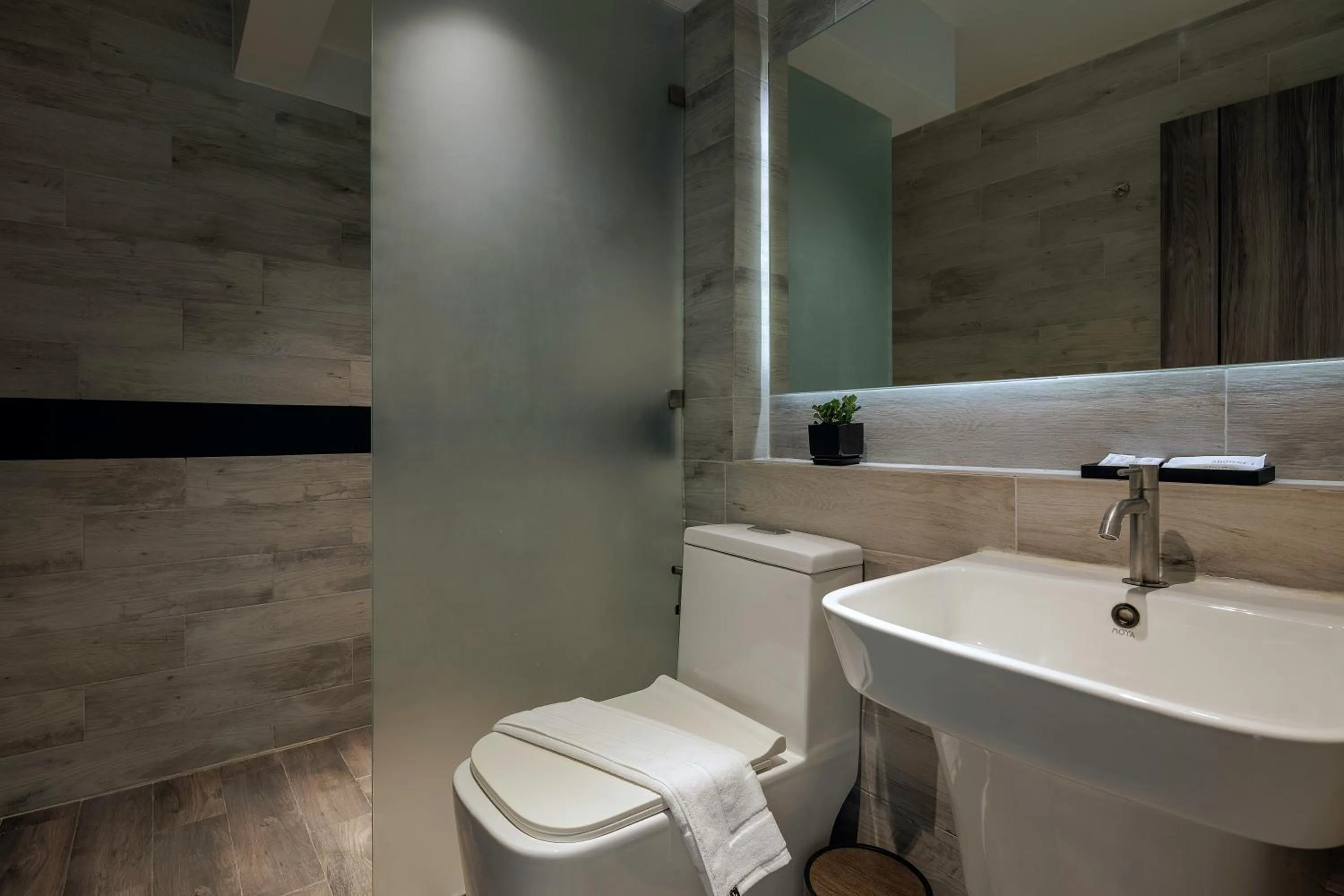 Toilet in BedTime Hotel Samui