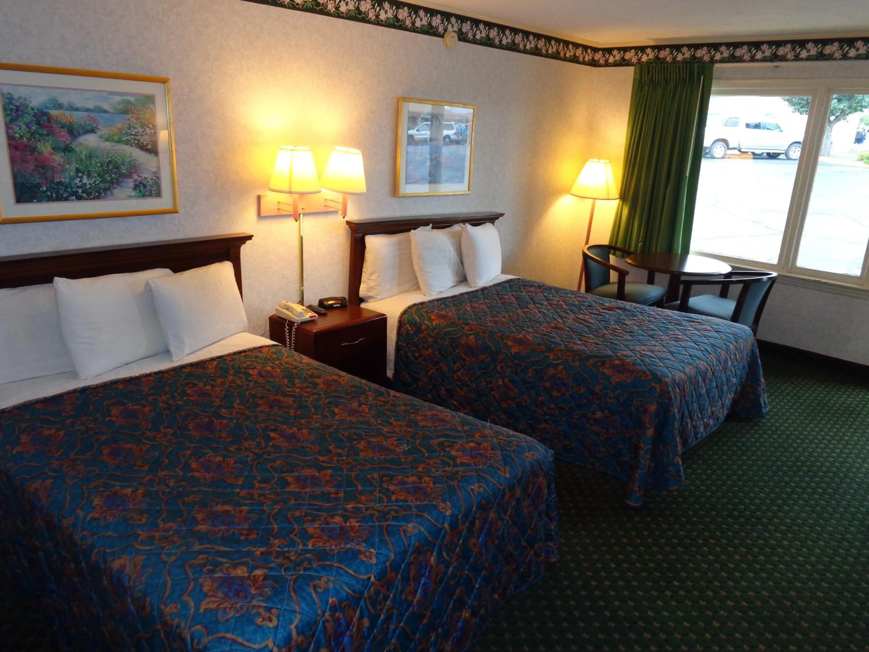 Day, Bed in Travelodge by Wyndham Ridgeway Martinsville Area