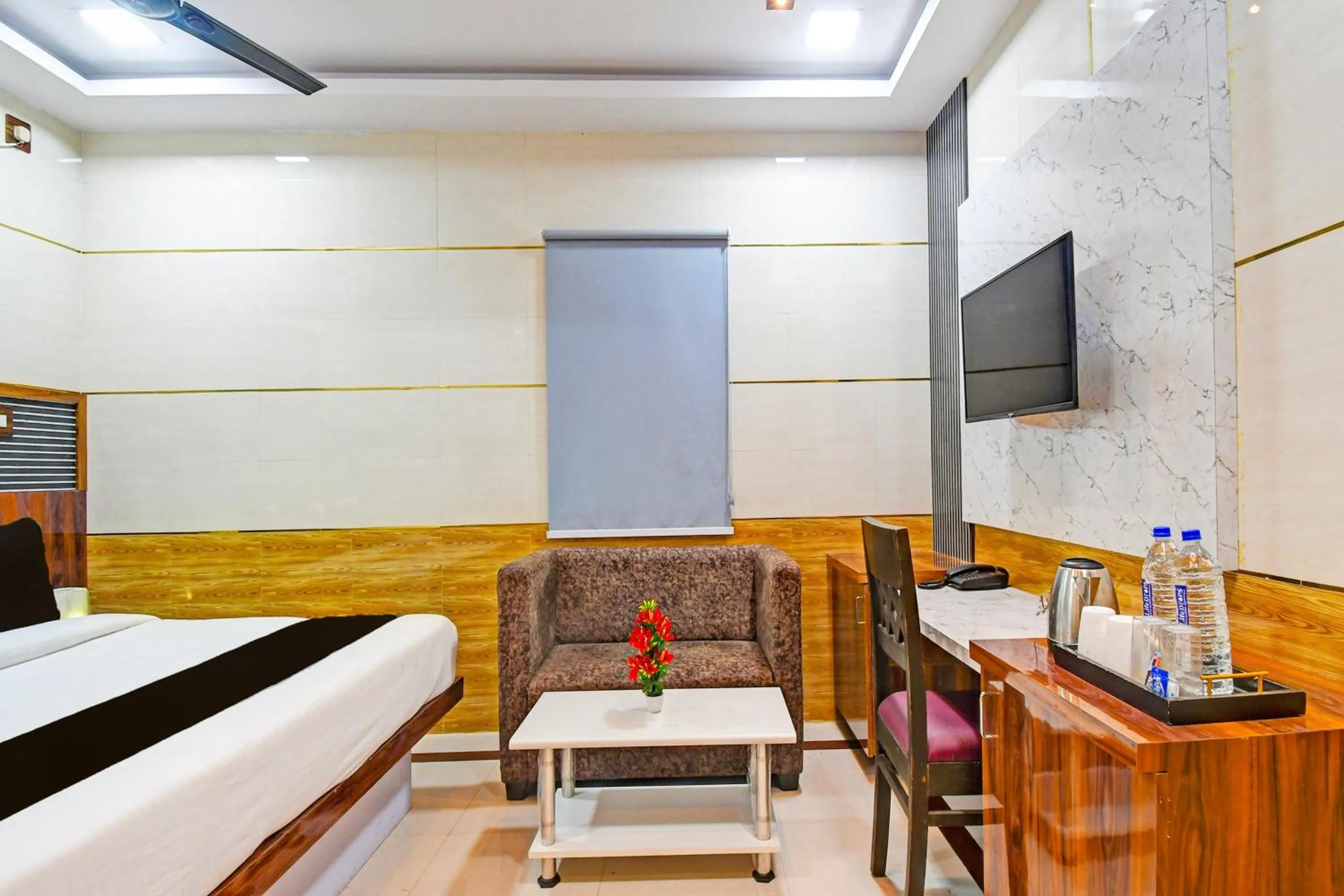 Bedroom, Bed in Super Hotel O Maa Bhubaneswari Hotel