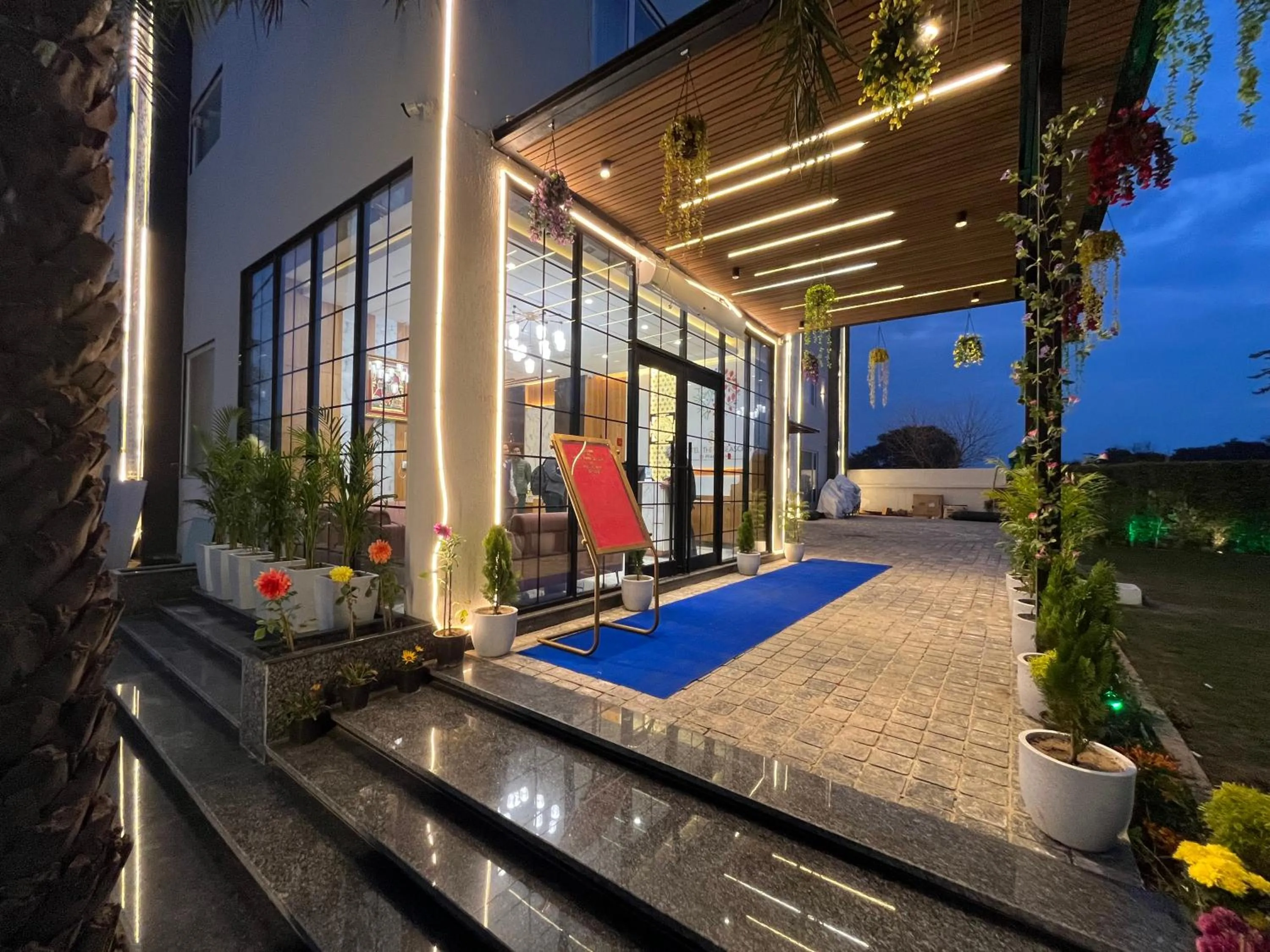 Lobby or reception in Hotel Three Seasons