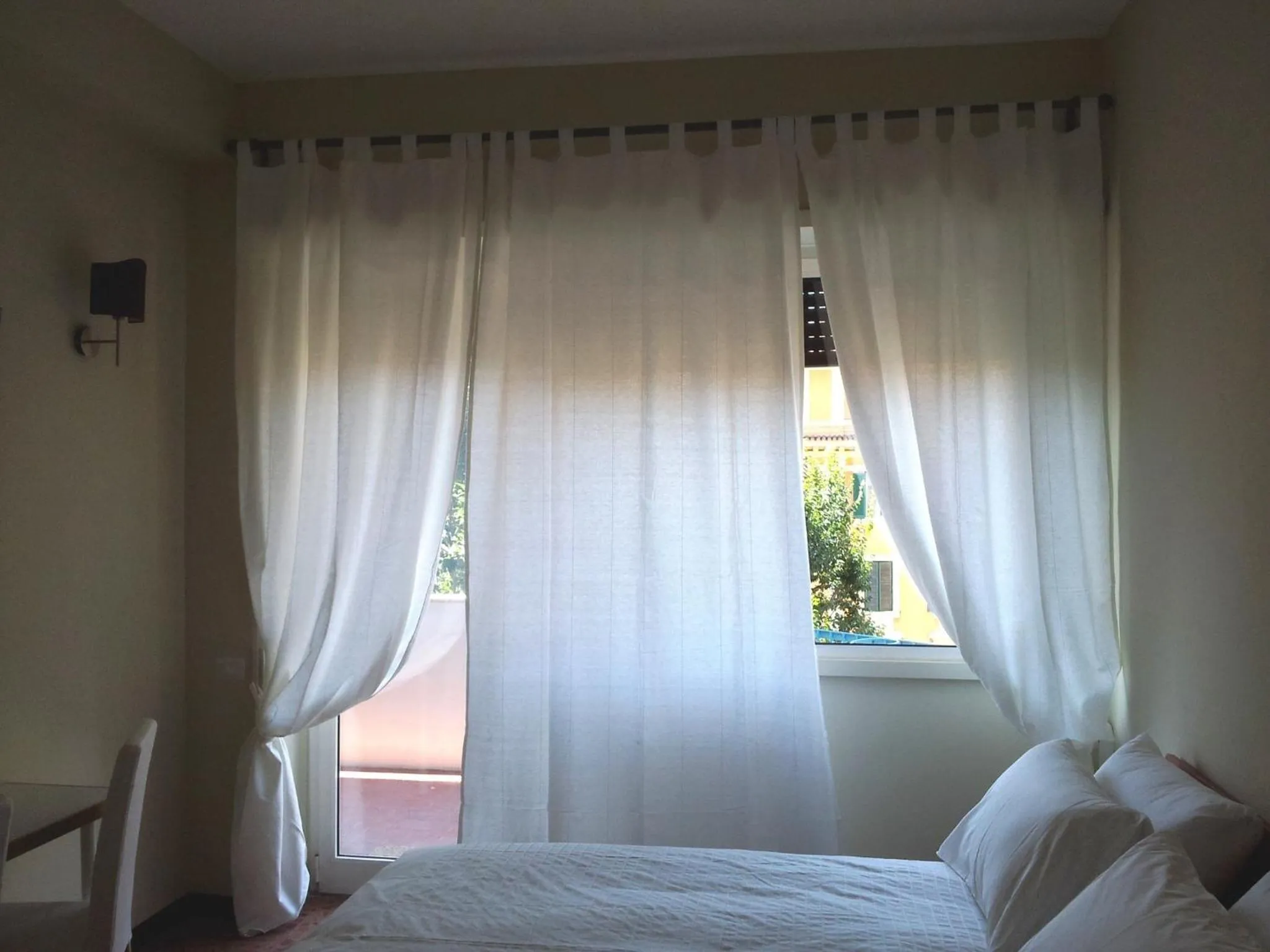 Photo of the whole room, Bed in Trastevere Chic