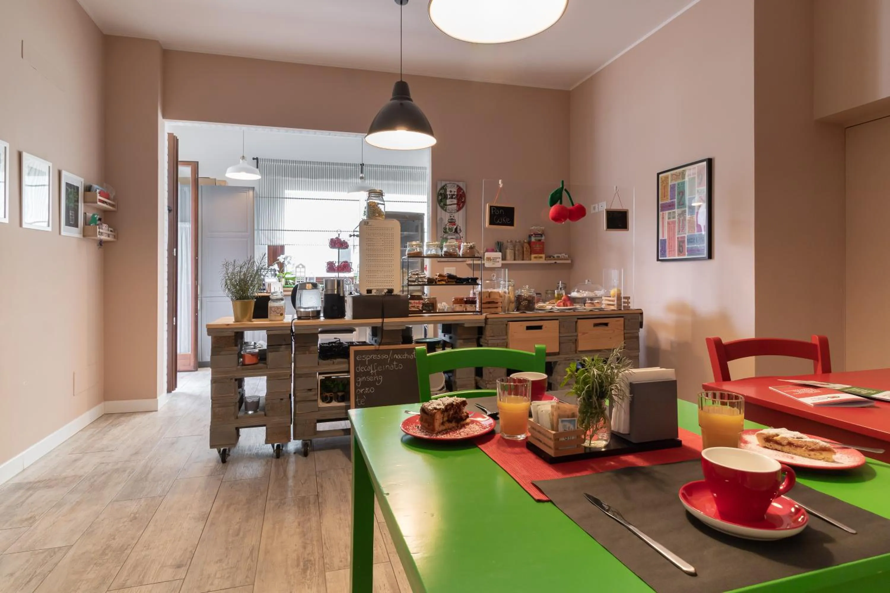 Breakfast in Bed and Breakfast Bric & Brac