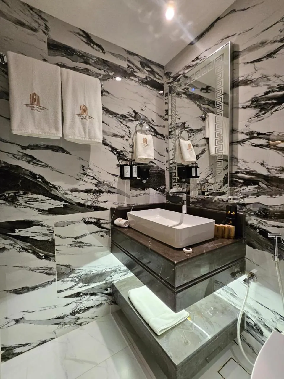 Bathroom in Royal Plaza Hotel