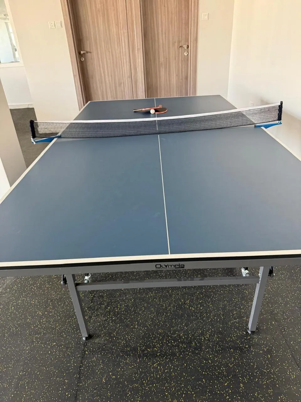 Table tennis in Royal Plaza Hotel