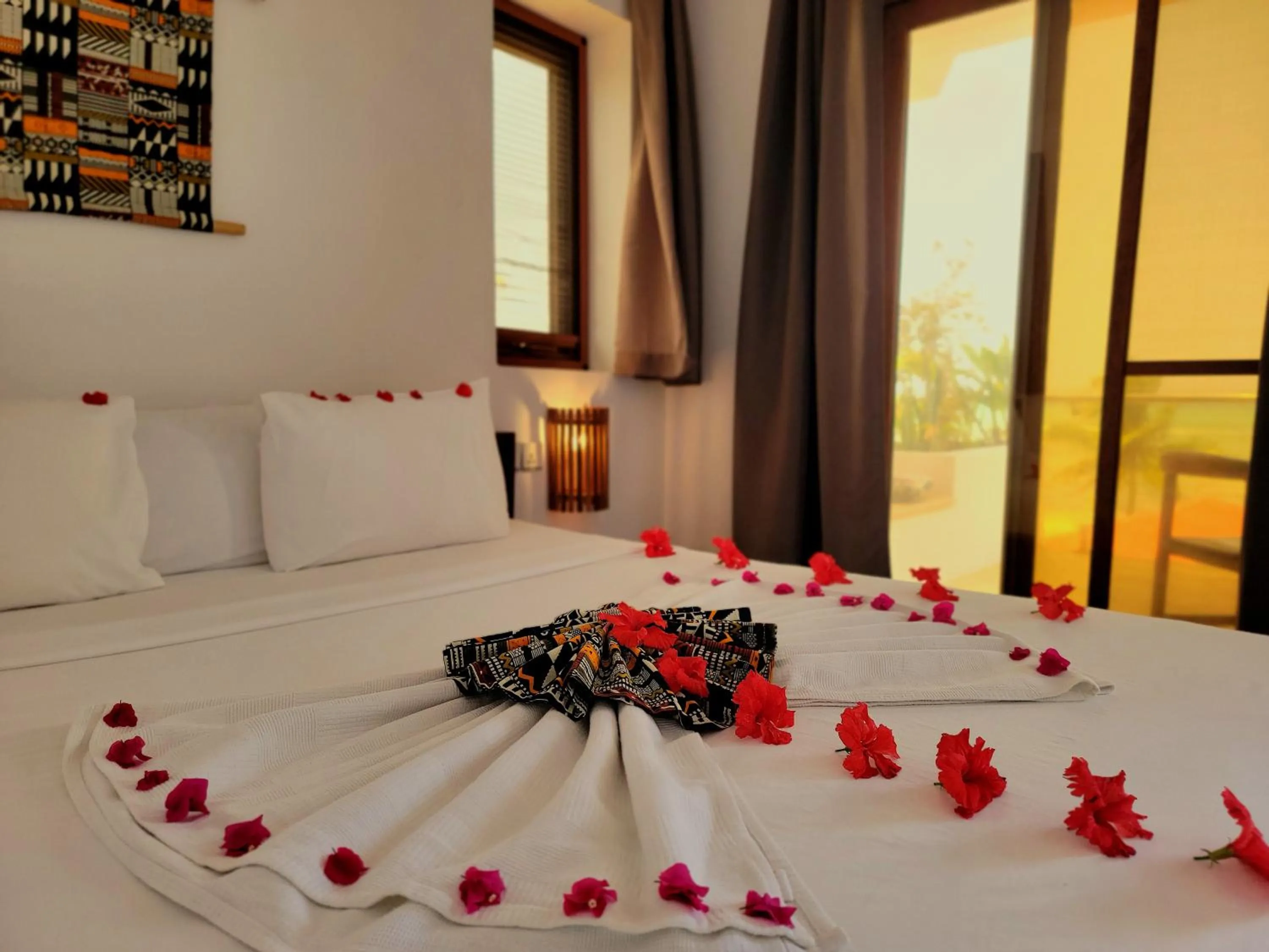 Decorative detail, Bed in Aluna Beach Apartments