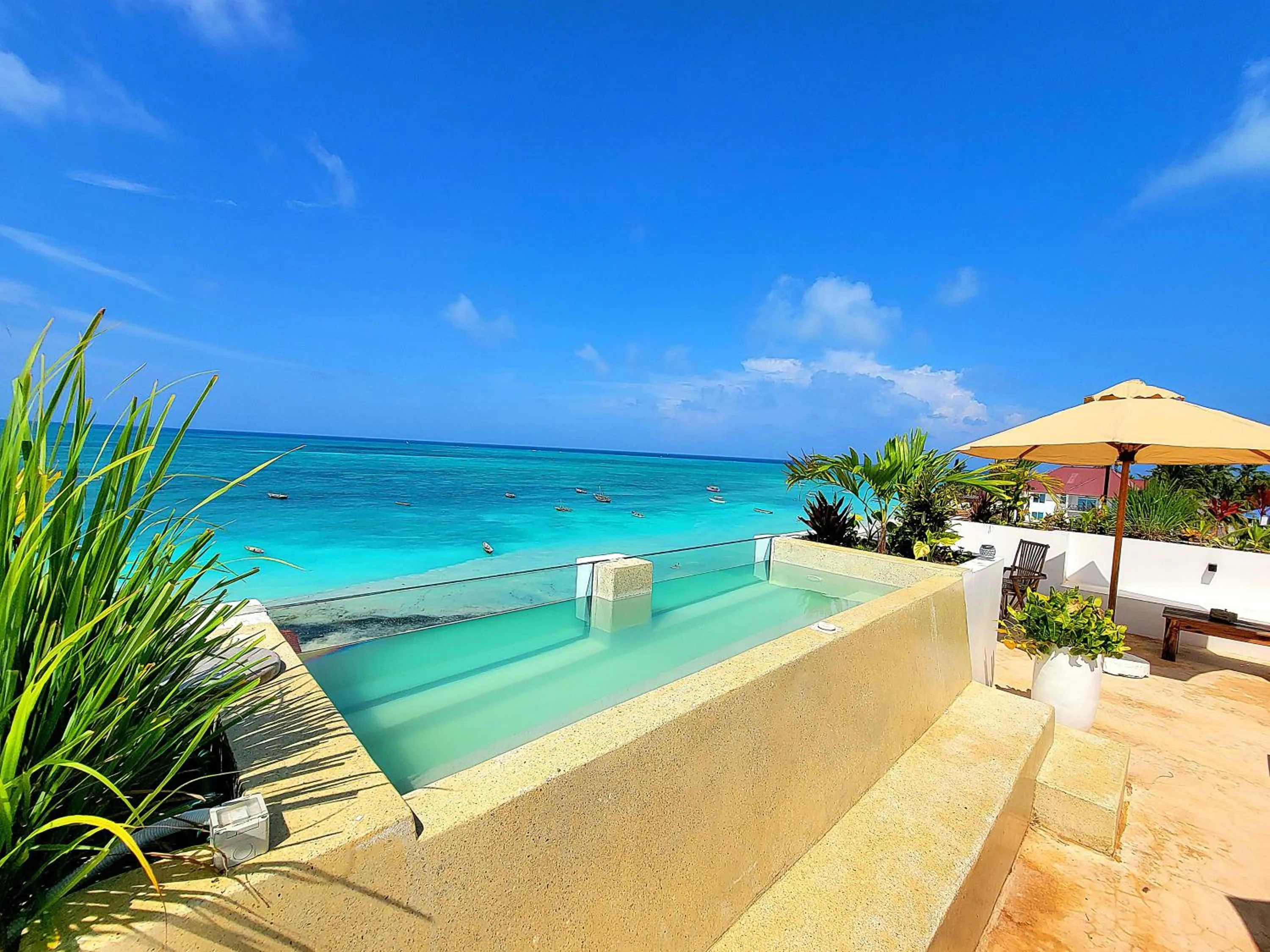Pool view in Aluna Beach Apartments