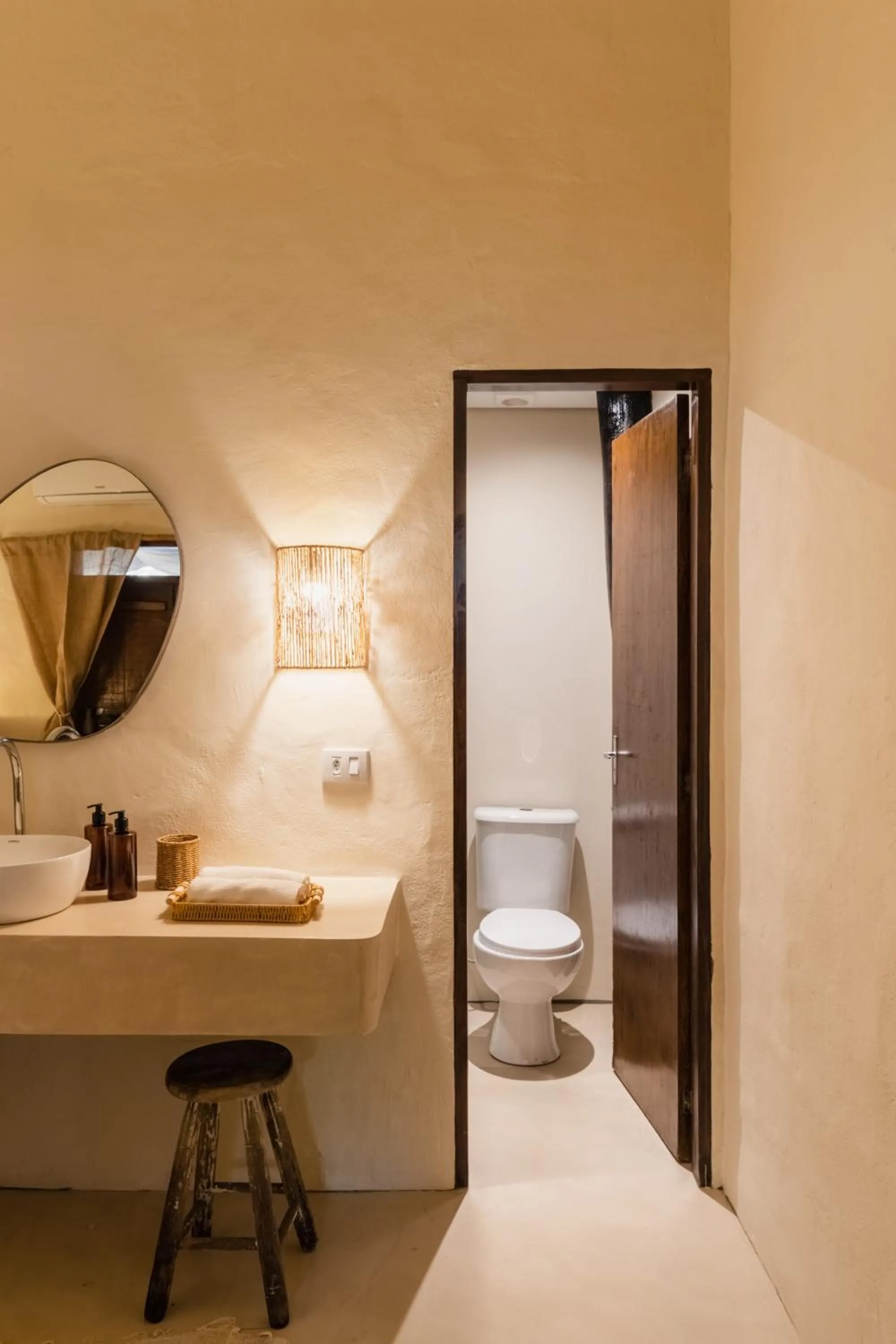 Toilet in Mōmento Itamambuca