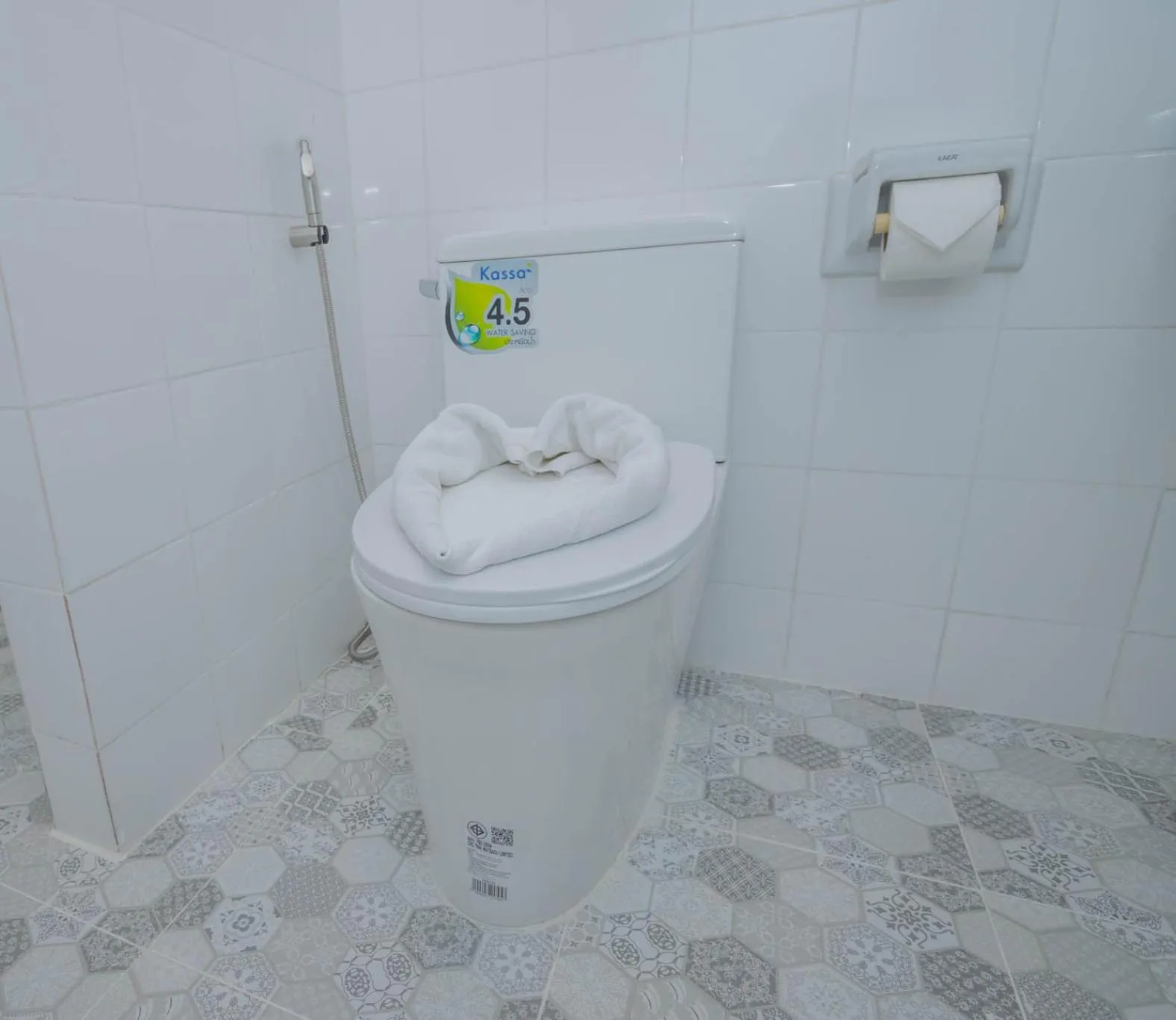 Toilet in RoomQuest The Peak Patong Hill