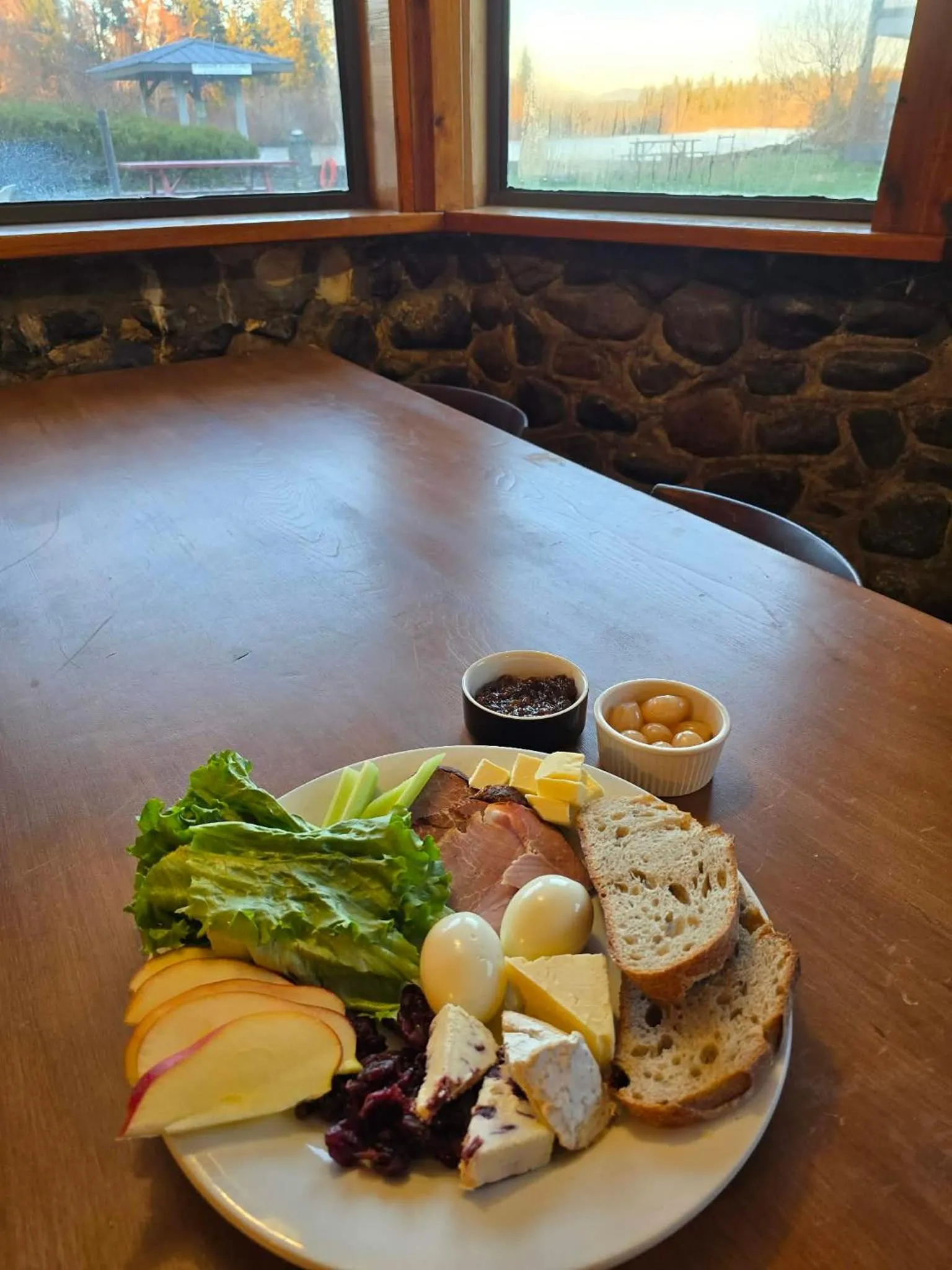 Restaurant/places to eat in Campbell River Lodge